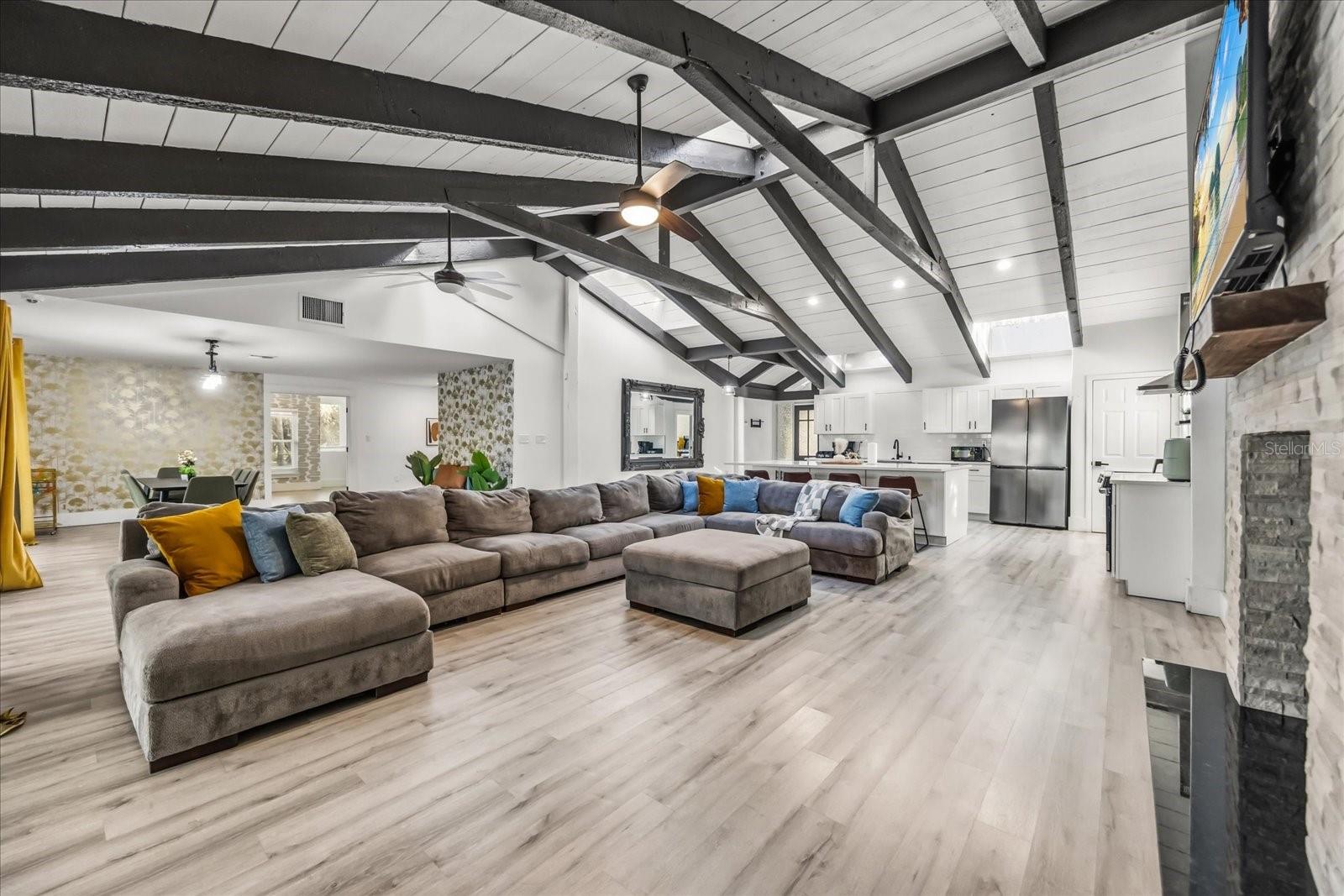 ACREAGE & UNREC - Residential