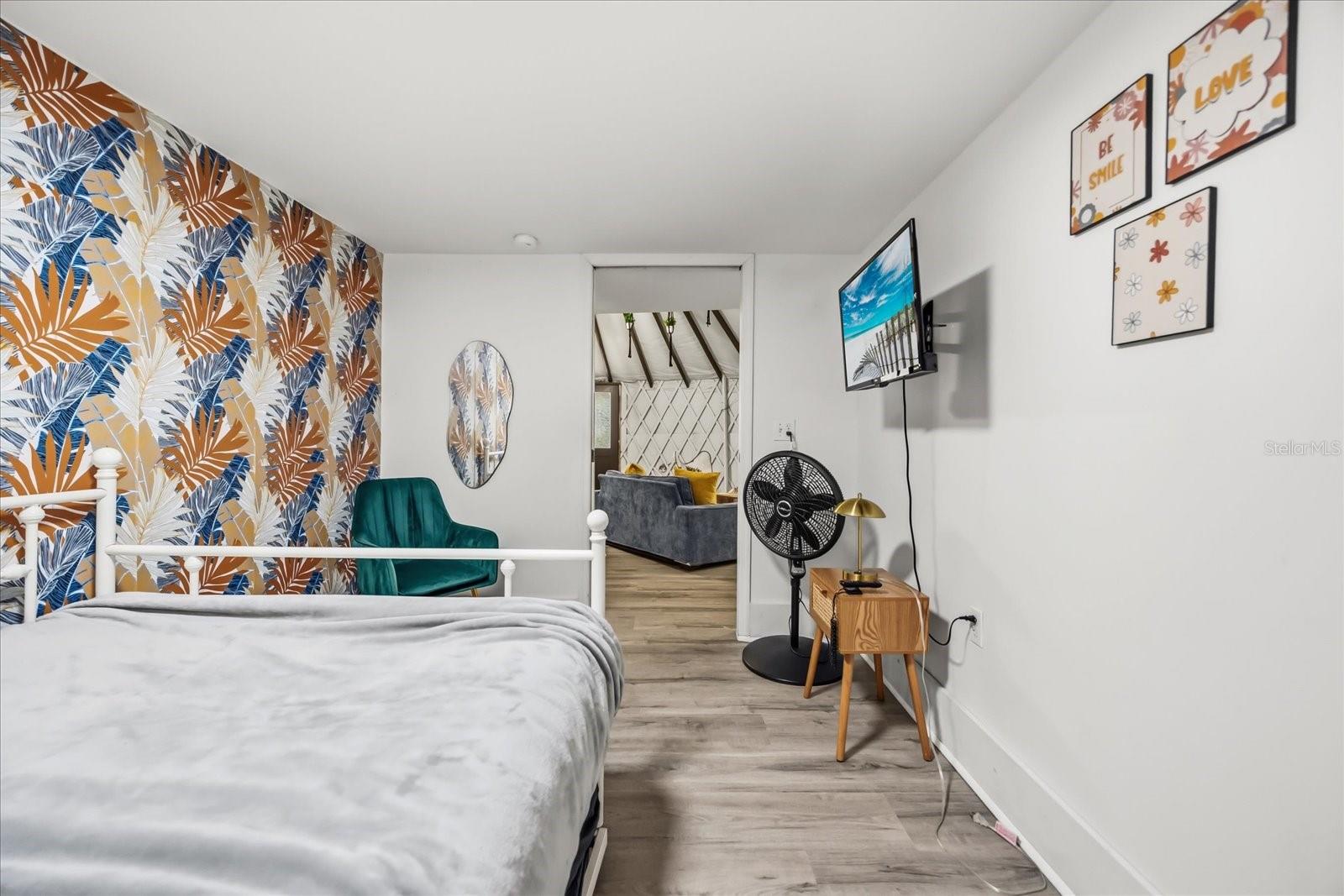 ACREAGE & UNREC - Residential
