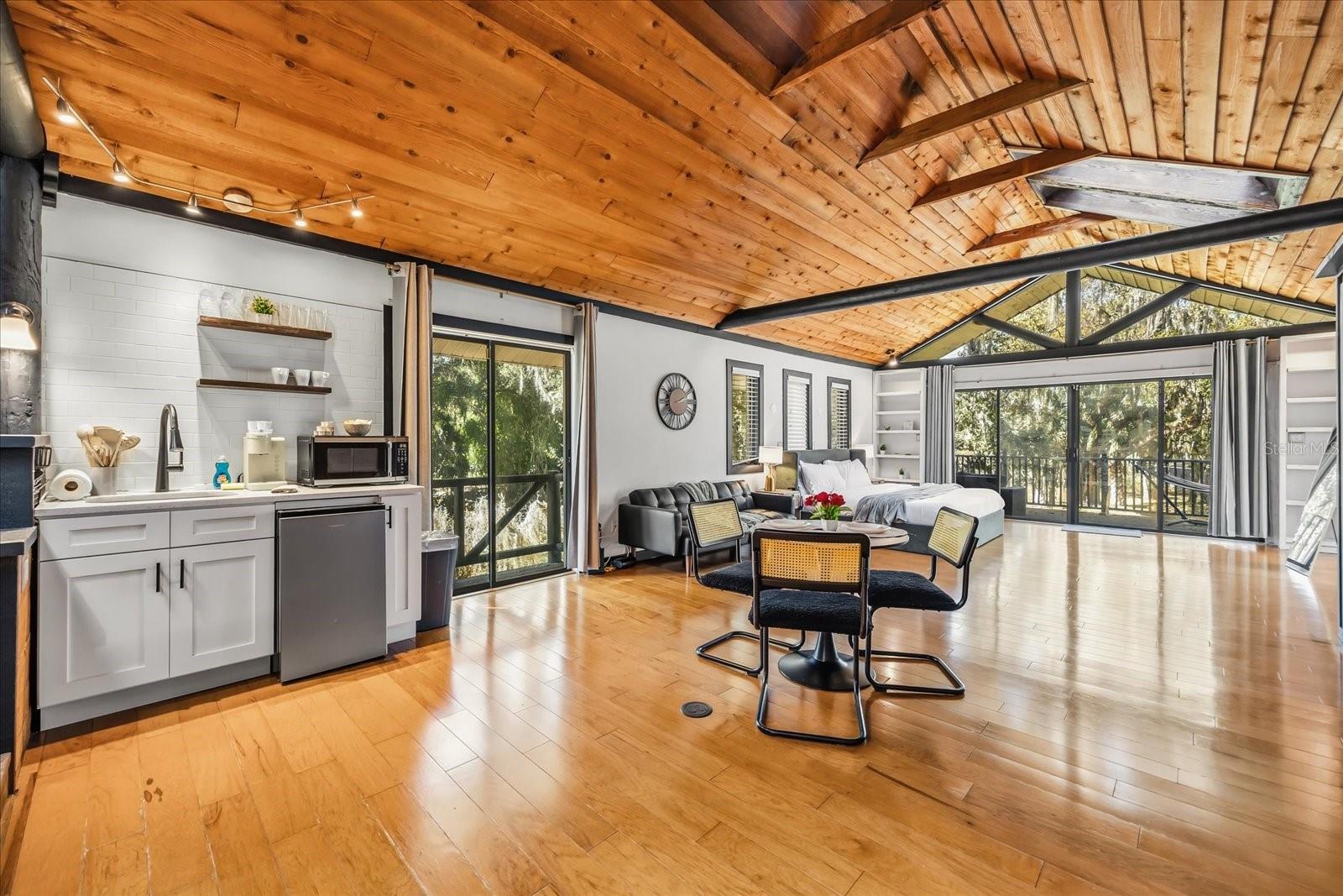 ACREAGE & UNREC - Residential