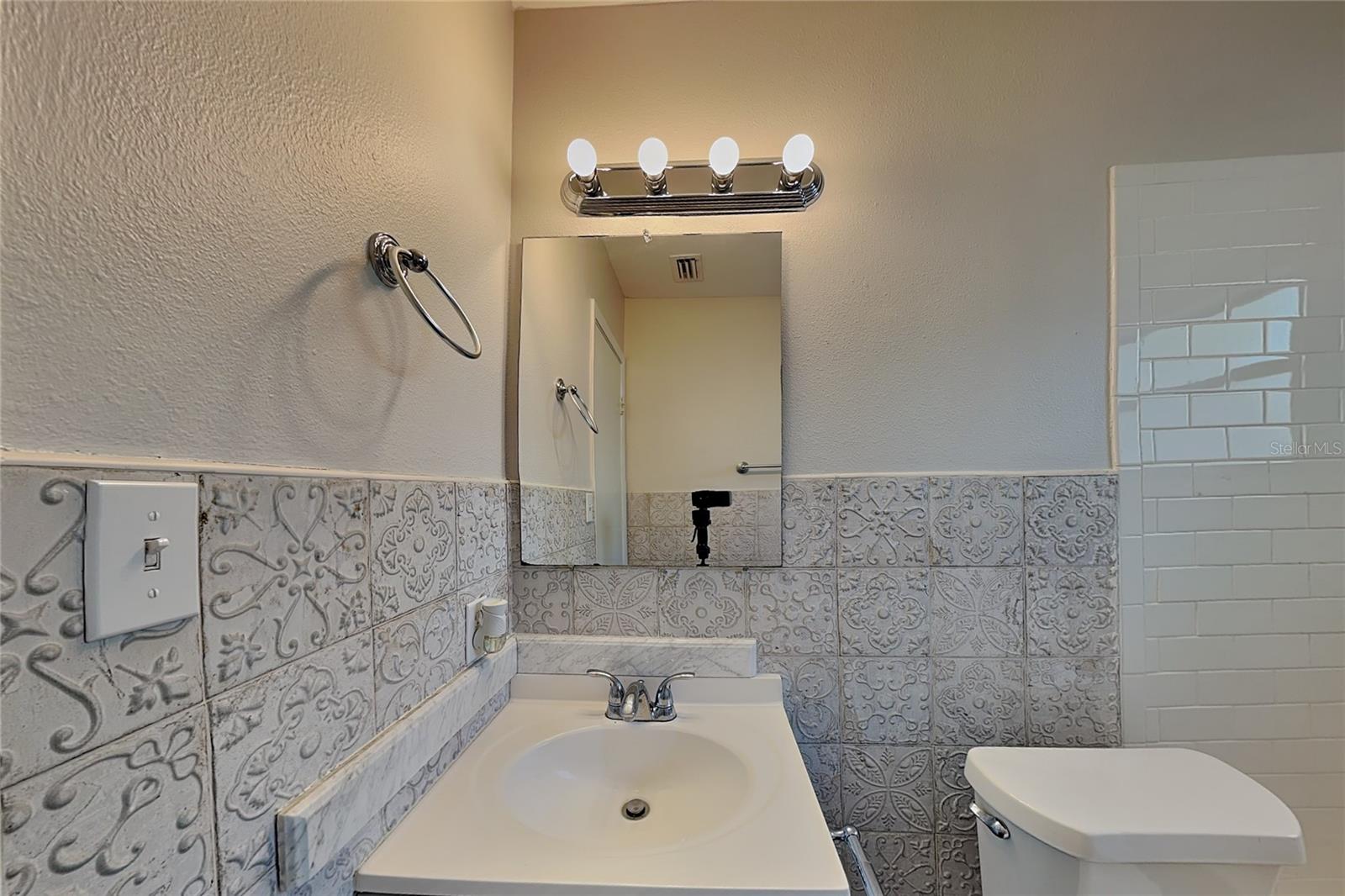 BRYAN MANOR - Residential Lease