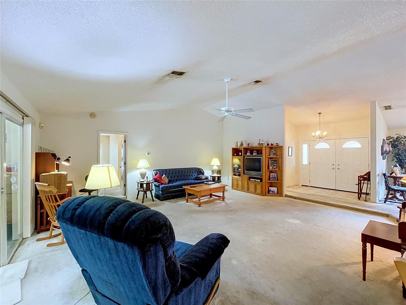 SPRING HILL - Residential