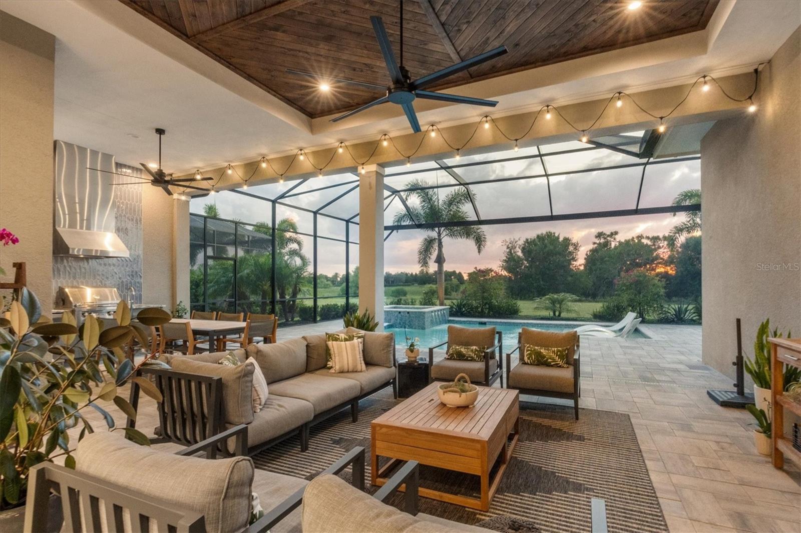 LAKE CLUB - GENOA - Residential