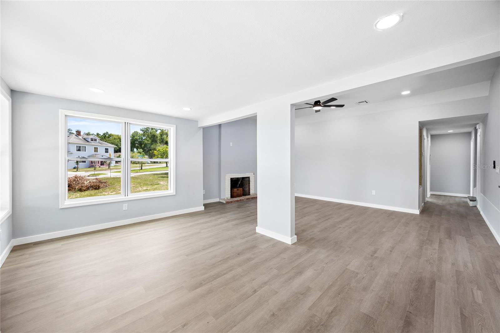 CLERMONT SUNNYSIDE UNIT - Residential