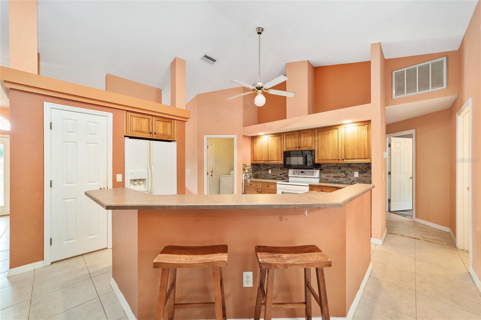 CRYSTAL PARADISE ESTATES - Residential