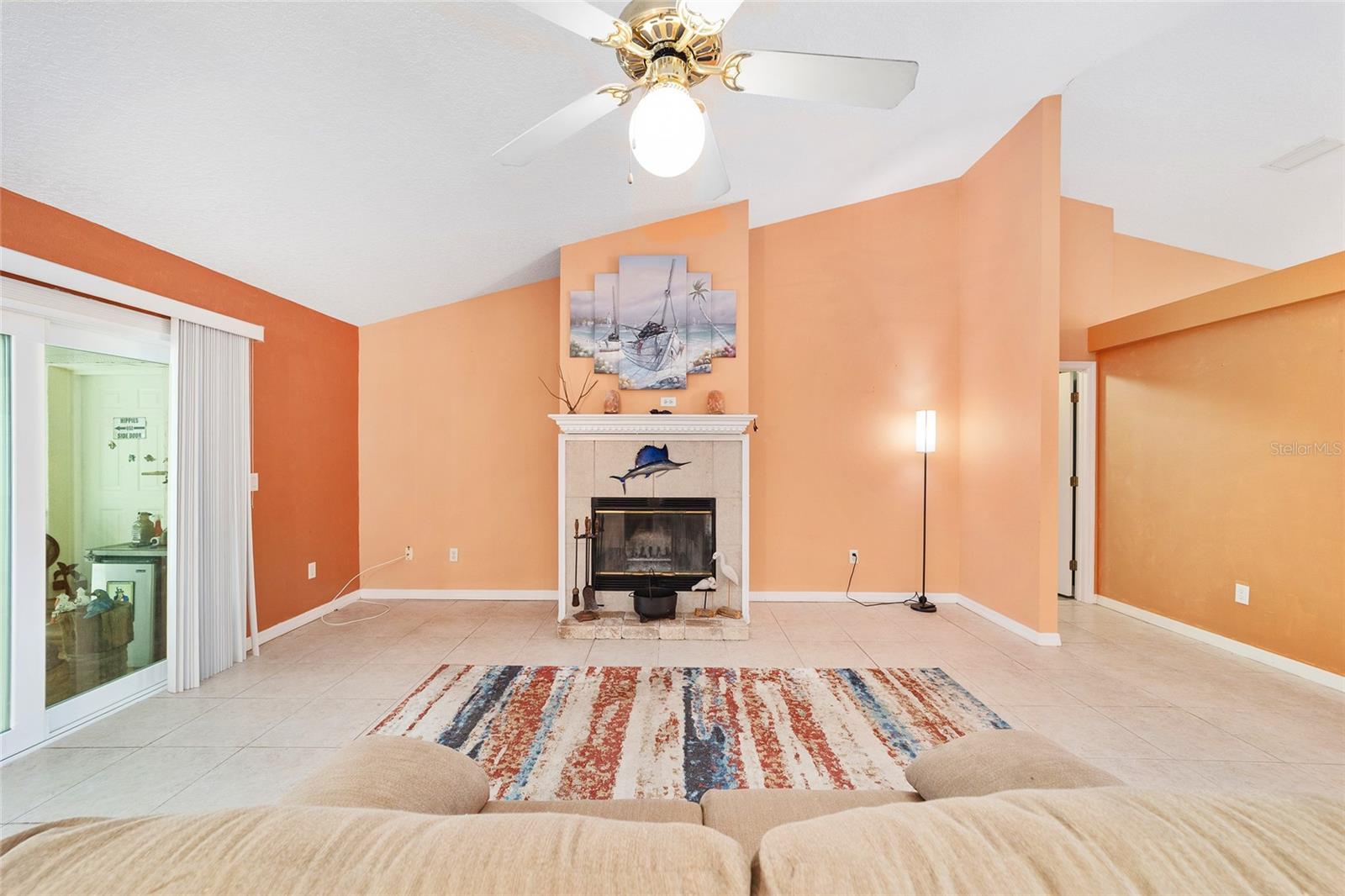 CRYSTAL PARADISE ESTATES - Residential