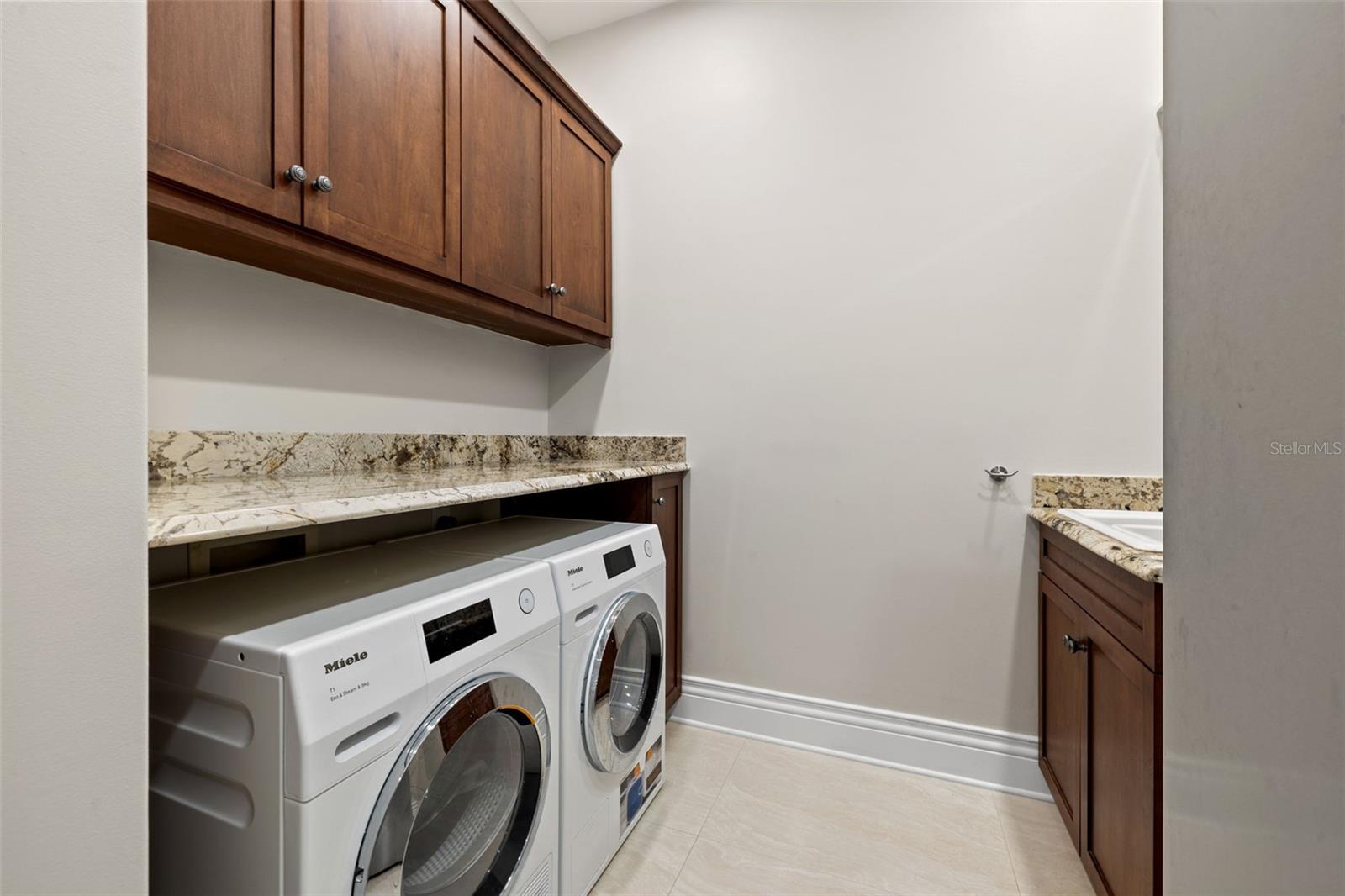 SNELL ISLE BRIGHTWATERS SEC 1 REP - Residential