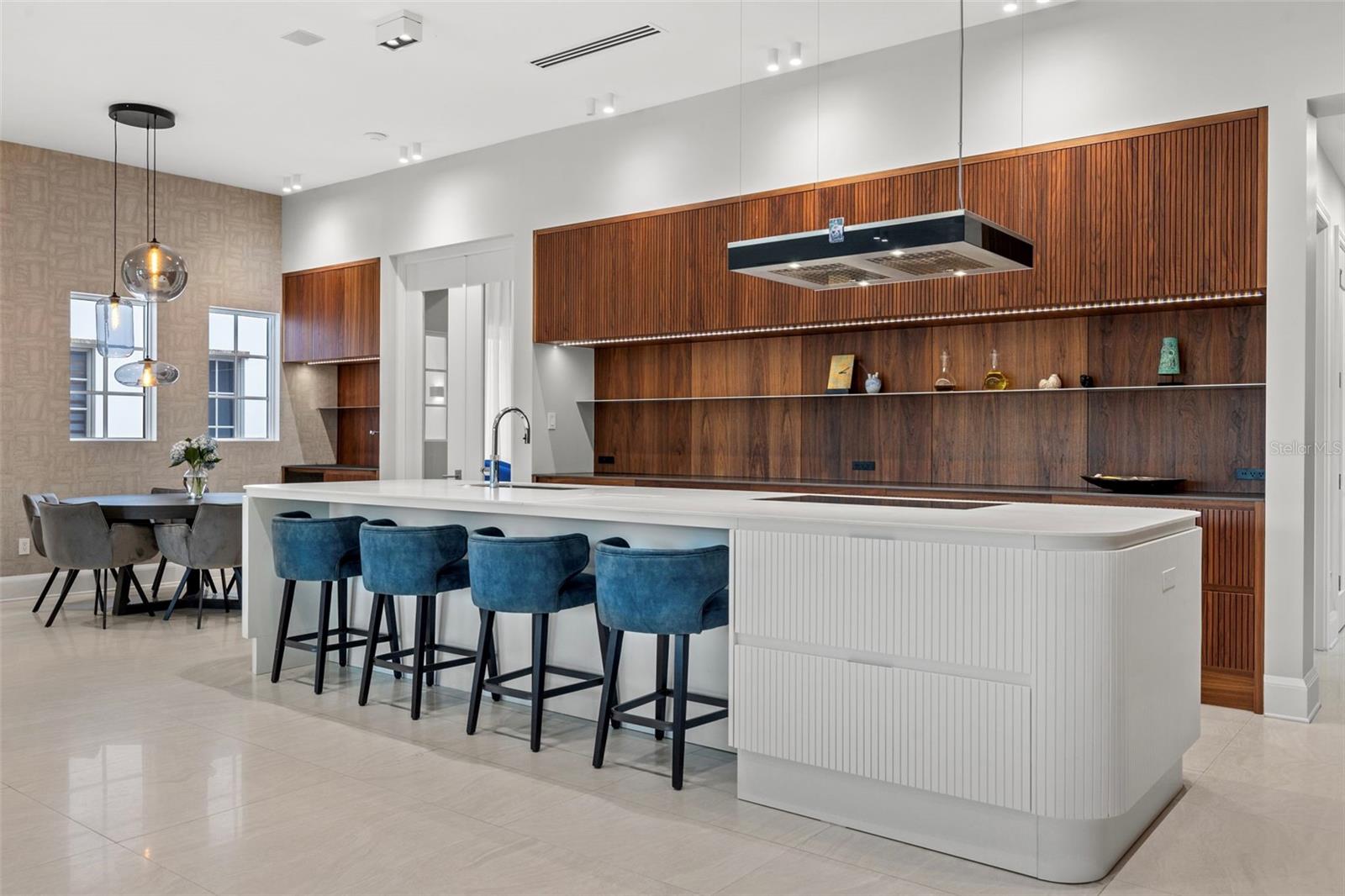 SNELL ISLE BRIGHTWATERS SEC 1 REP - Residential