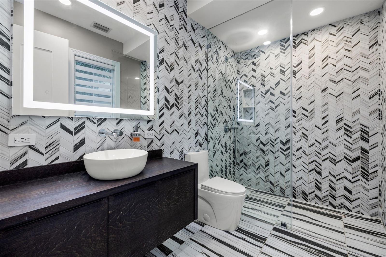 SNELL ISLE BRIGHTWATERS SEC 1 REP - Residential