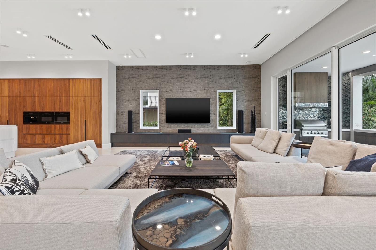 SNELL ISLE BRIGHTWATERS SEC 1 REP - Residential