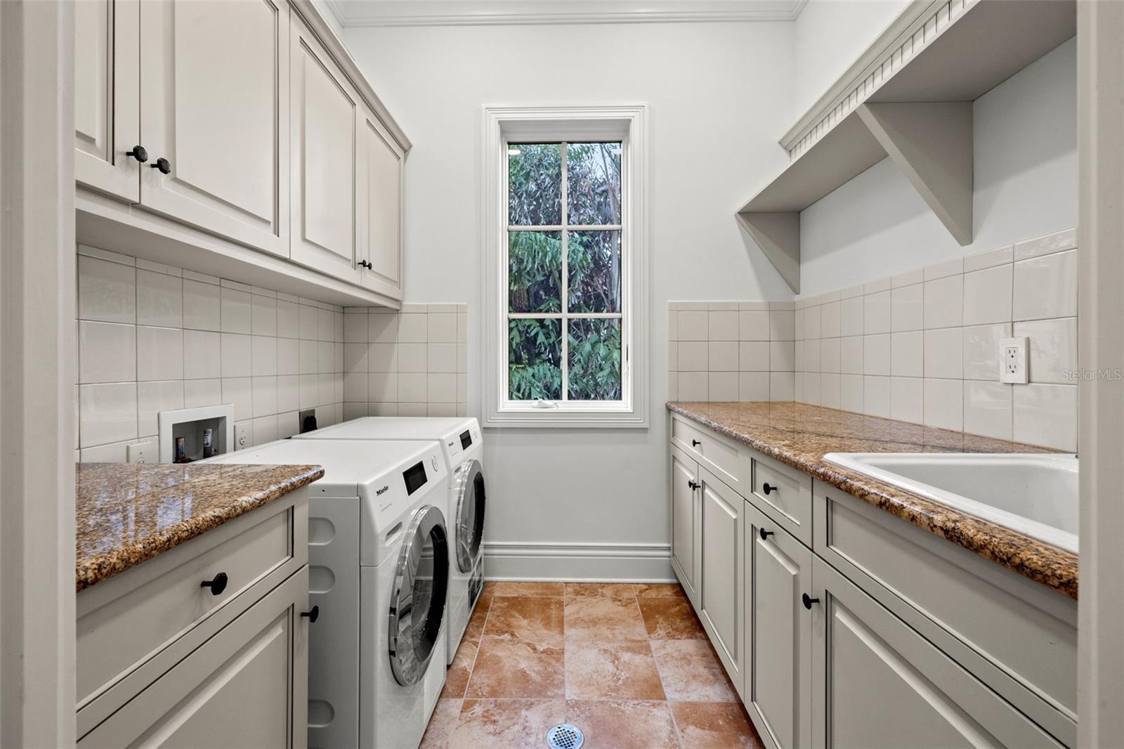 SNELL ISLE BRIGHTWATERS SEC 1 REP - Residential