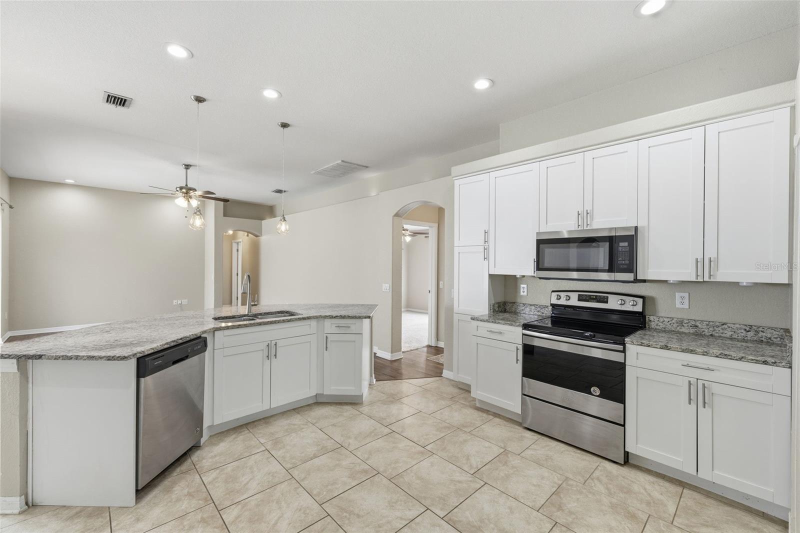 TAMPA PALMS 2C UNIT 2 - Residential