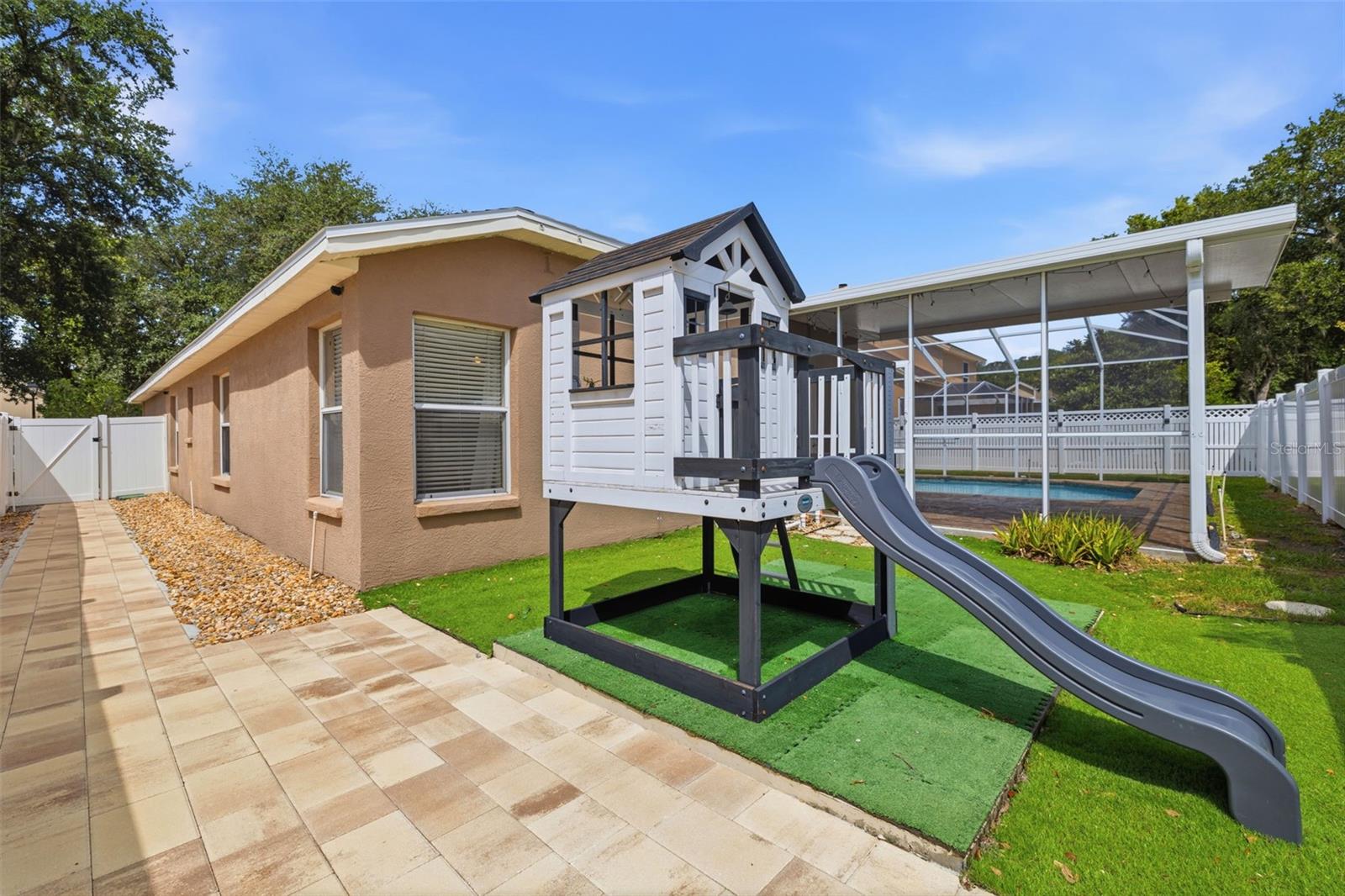TAMPA PALMS 2C UNIT 2 - Residential