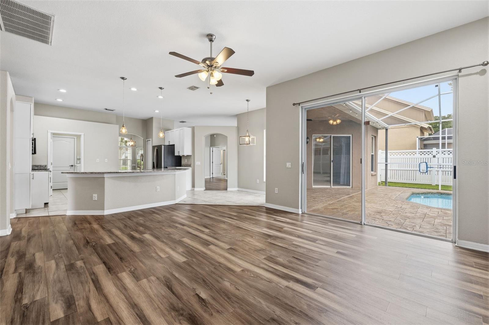 TAMPA PALMS 2C UNIT 2 - Residential