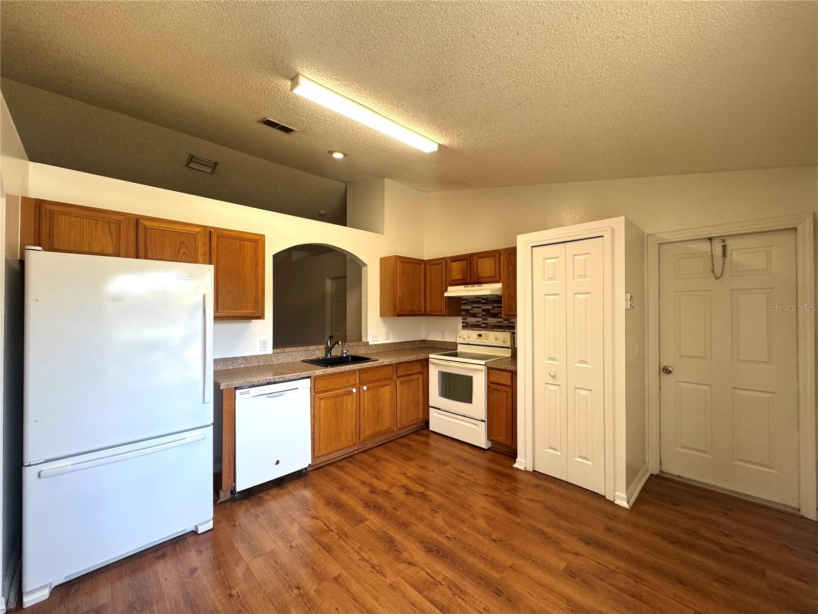 DELTONA LAKES UNIT 14 - Residential