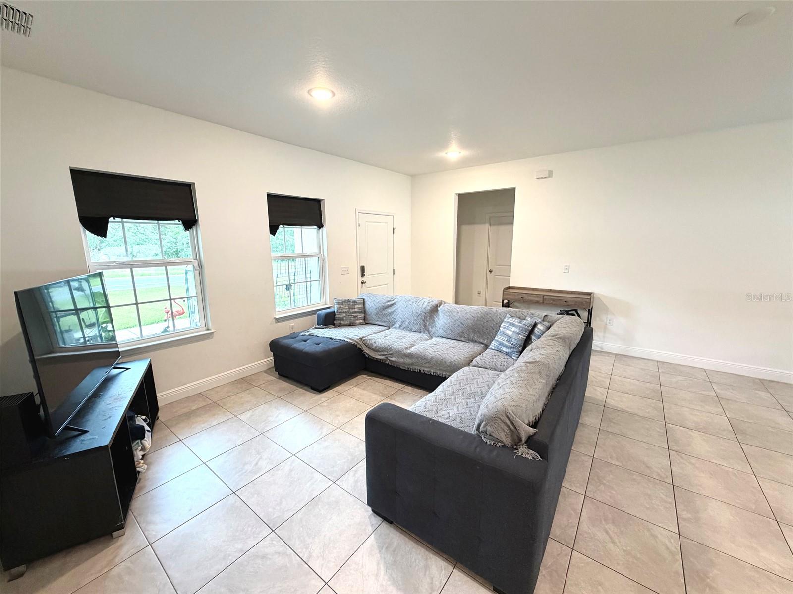 MARION OAKS - Residential