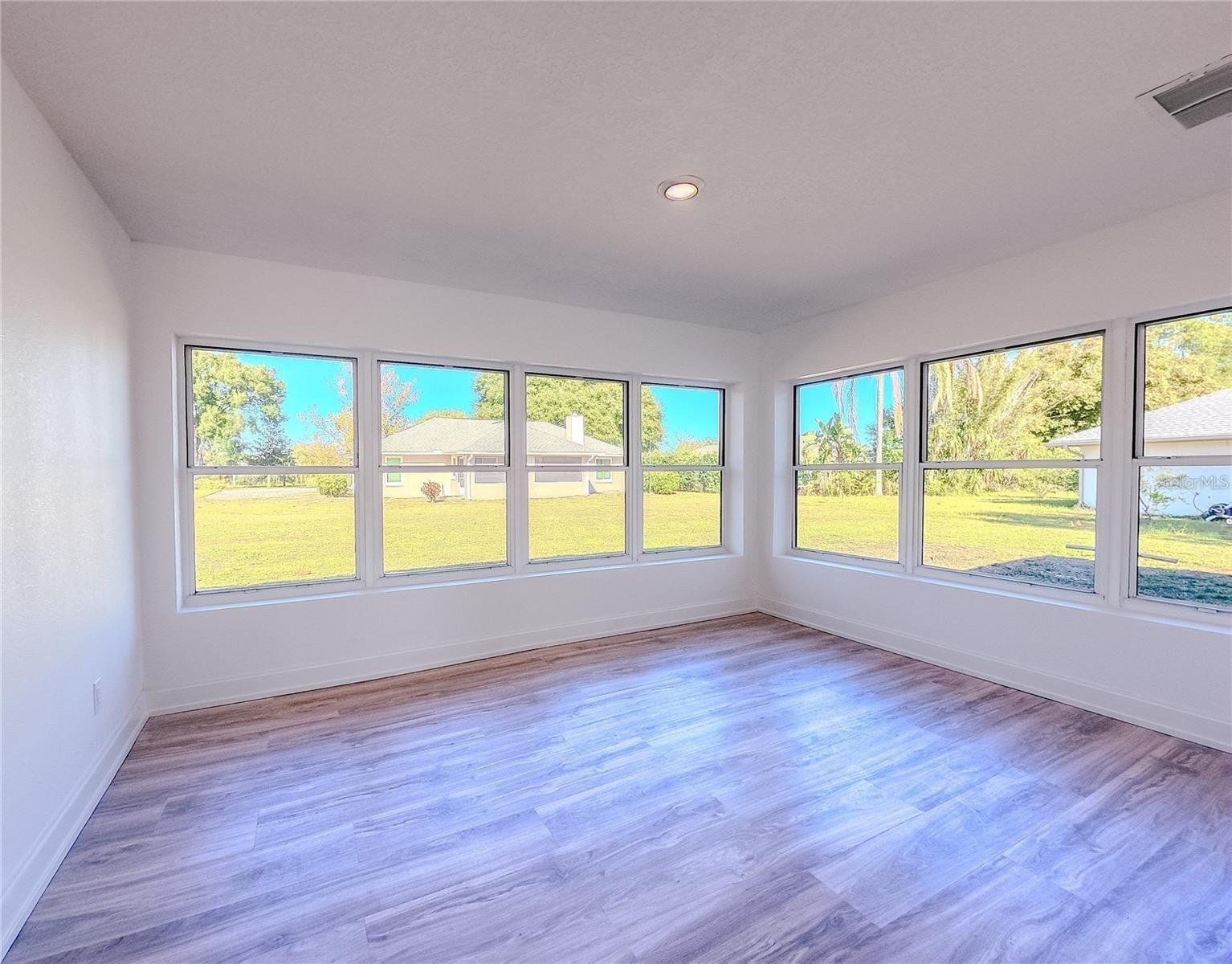 CRESCENT WEST SUB - Residential Lease