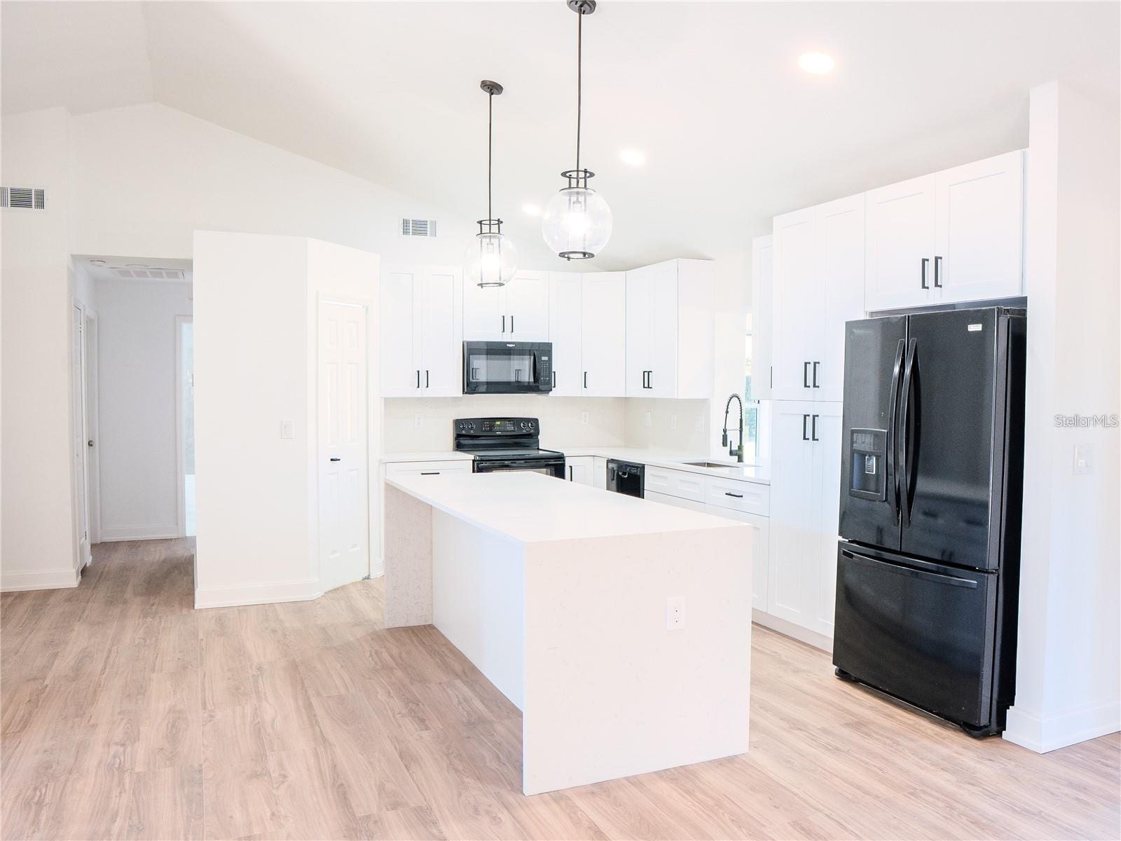 CRESCENT WEST SUB - Residential Lease