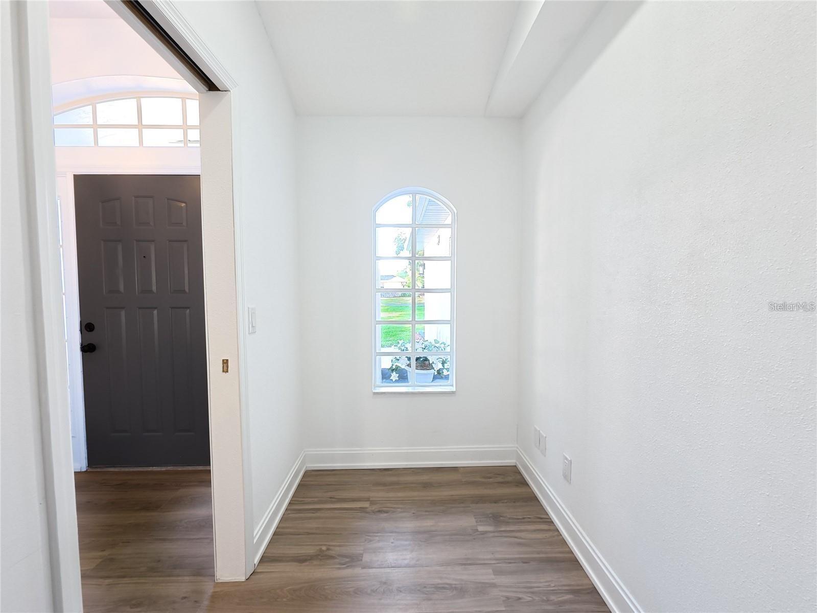 CRESCENT WEST SUB - Residential Lease