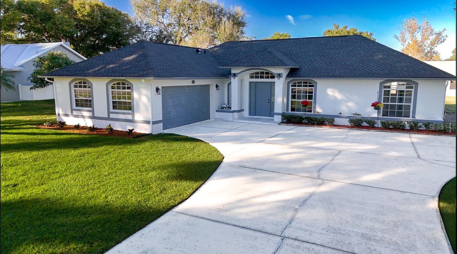 CRESCENT WEST SUB - Residential Lease