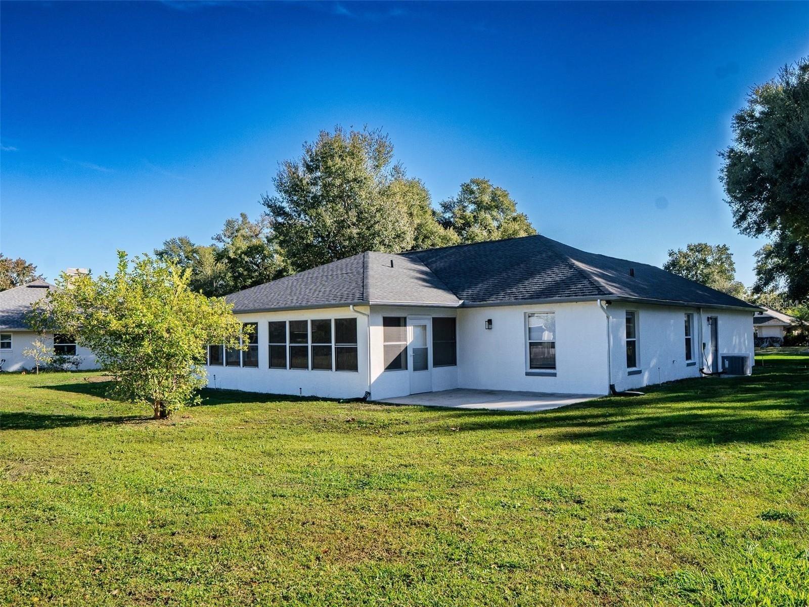 CRESCENT WEST SUB - Residential Lease