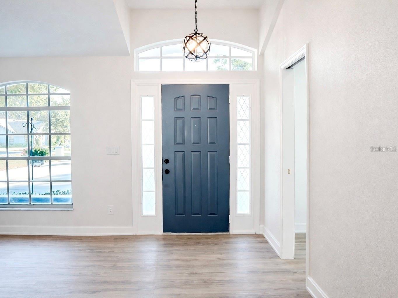CRESCENT WEST SUB - Residential Lease