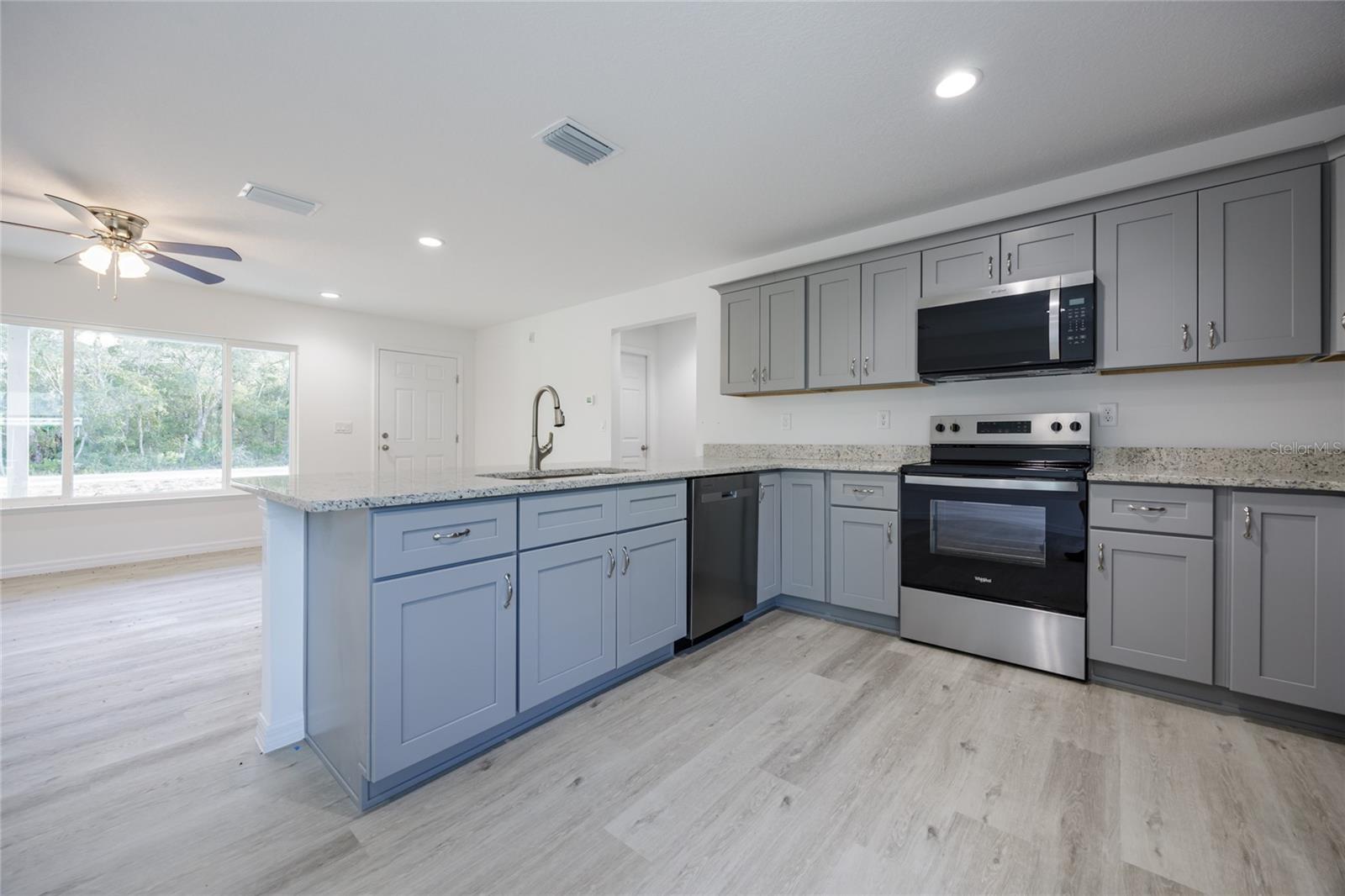 WILLISTON HYLNDS GOLF & C CLUB ESTATE - Residential