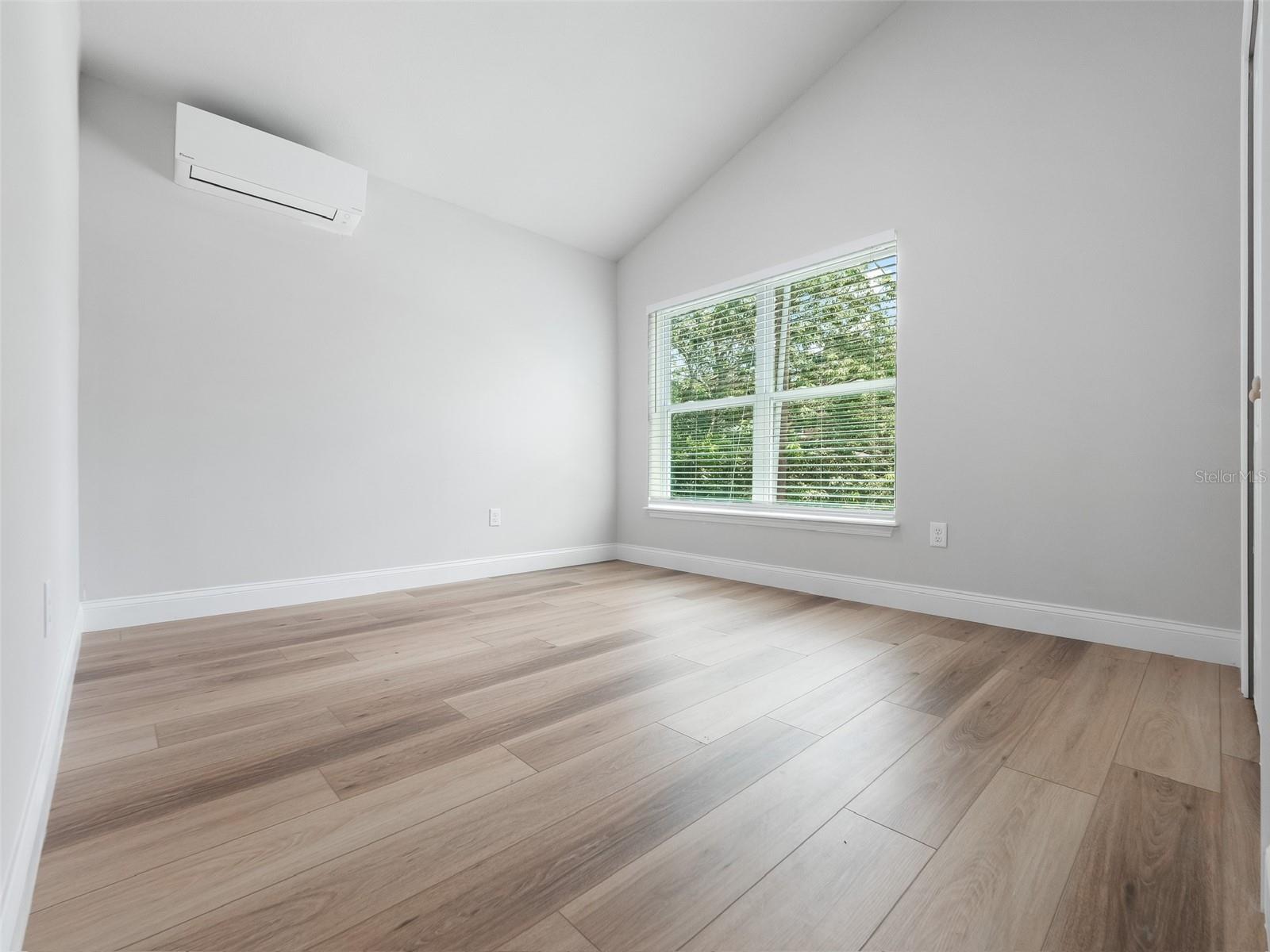 LAKE DAVIS HEIGHTS - Residential