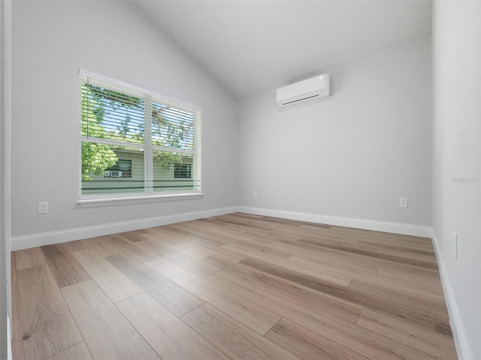 LAKE DAVIS HEIGHTS - Residential