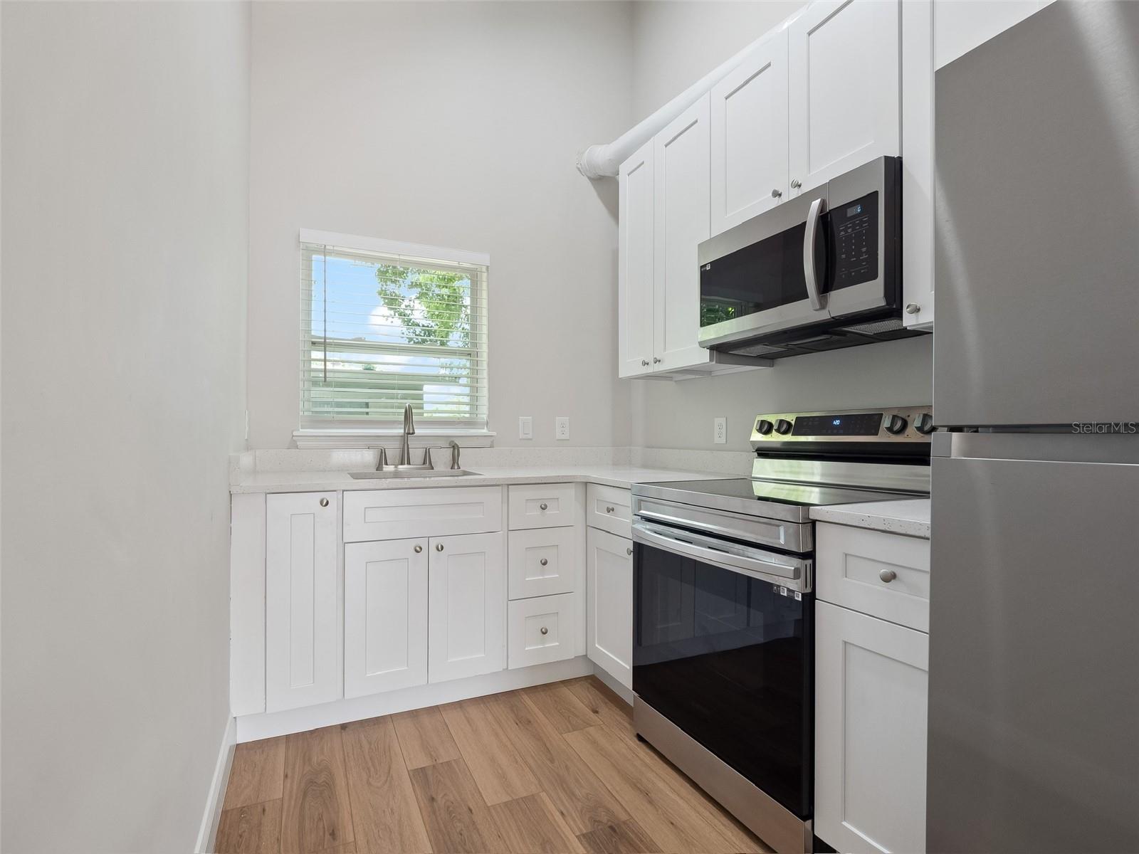 LAKE DAVIS HEIGHTS - Residential