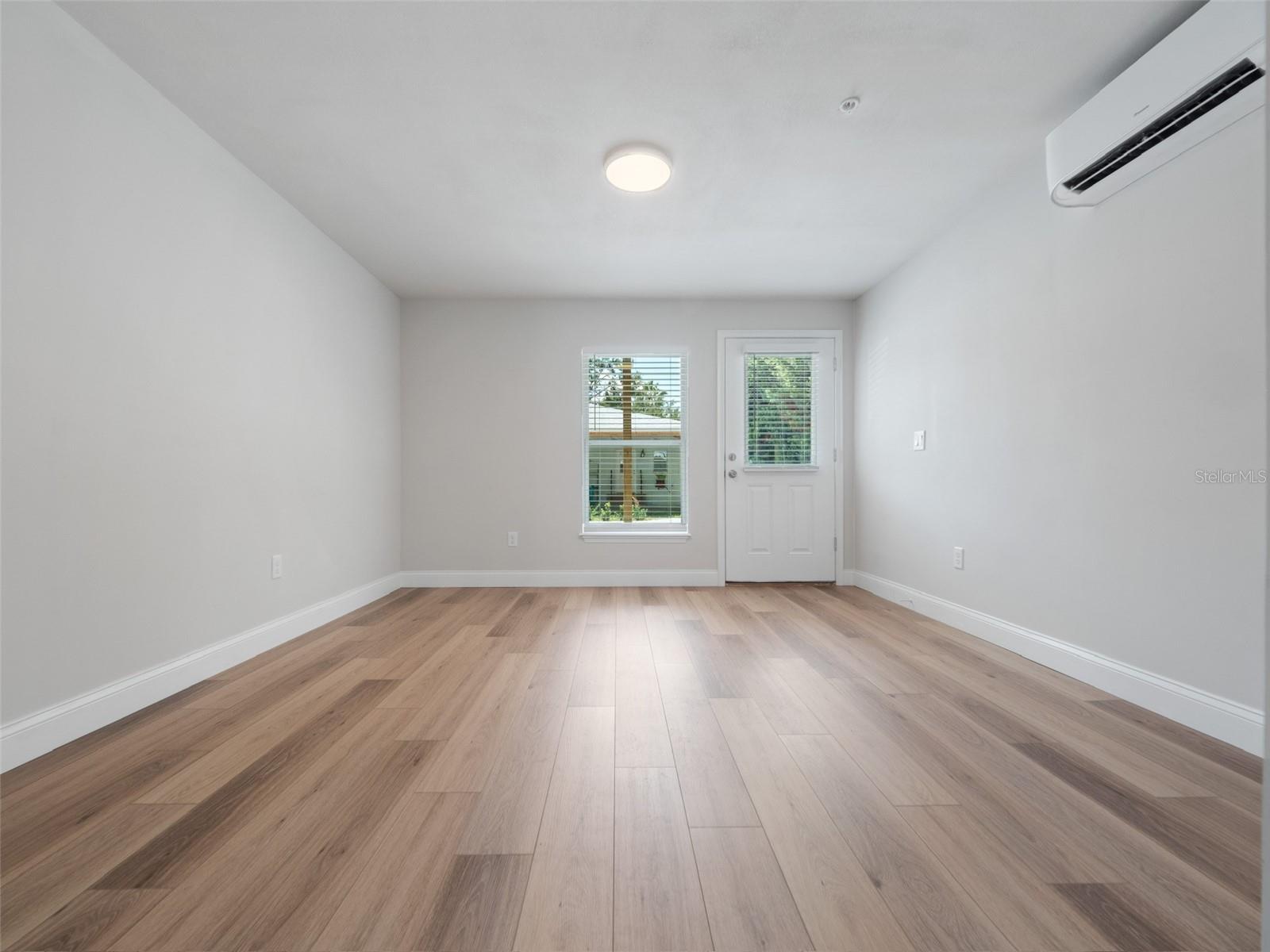 LAKE DAVIS HEIGHTS - Residential