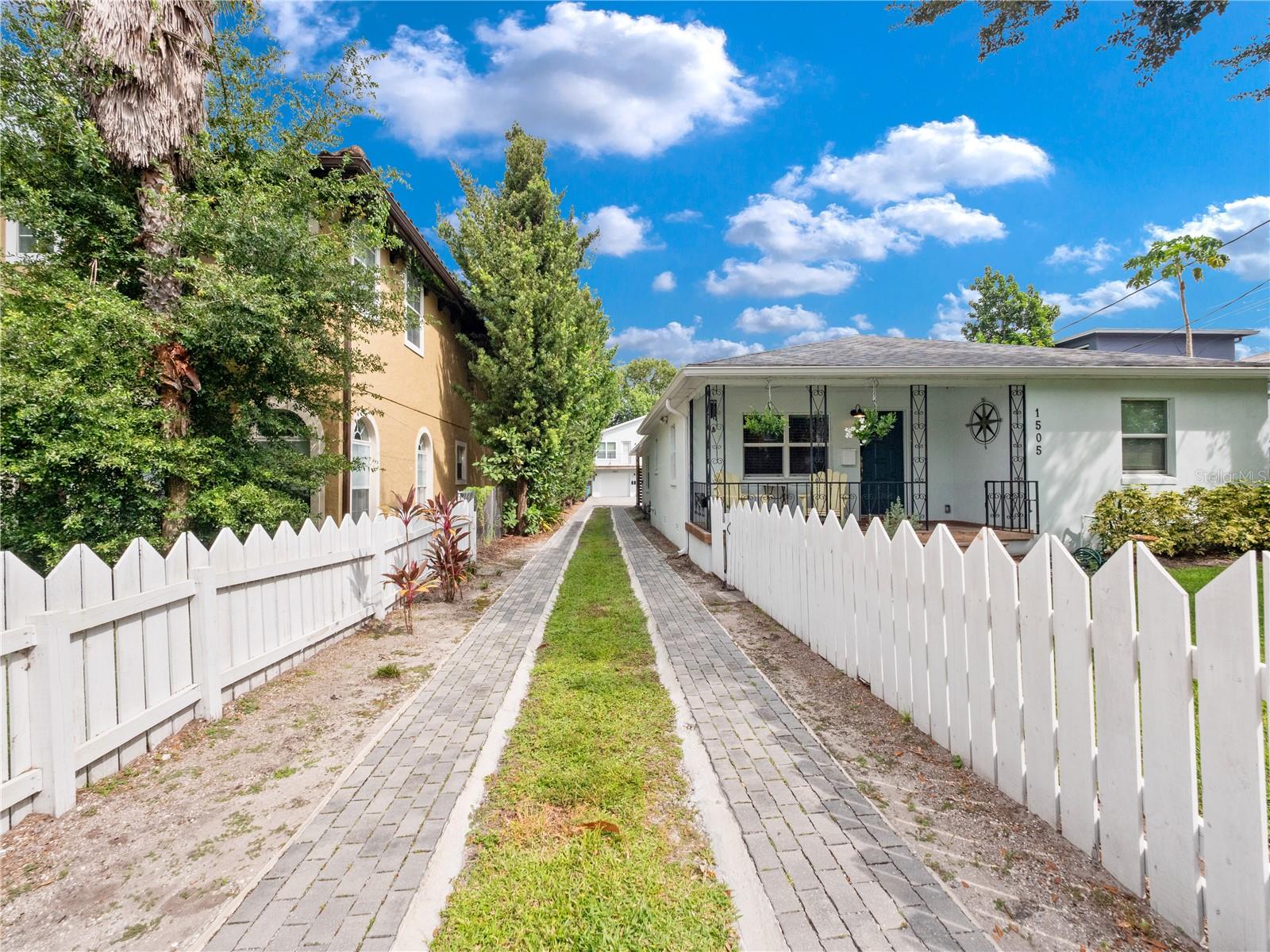 LAKE DAVIS HEIGHTS - Residential