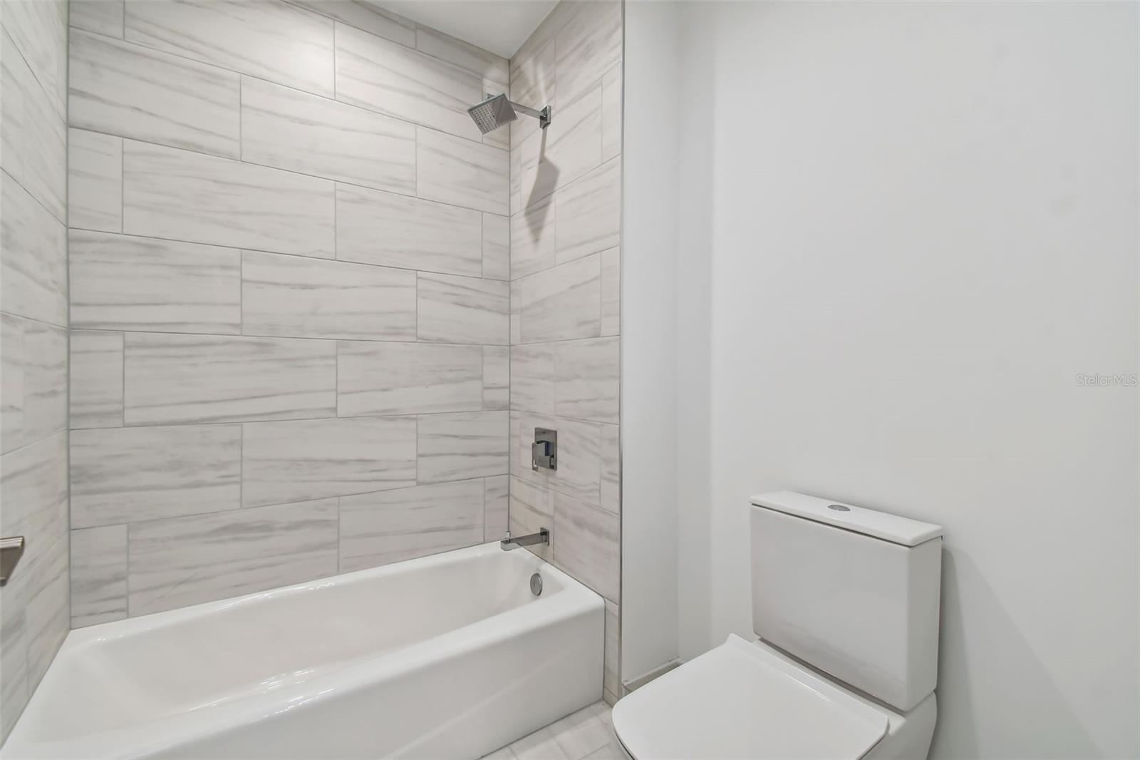 MARINA POINTE EAST A CONDOMINIUM - Residential