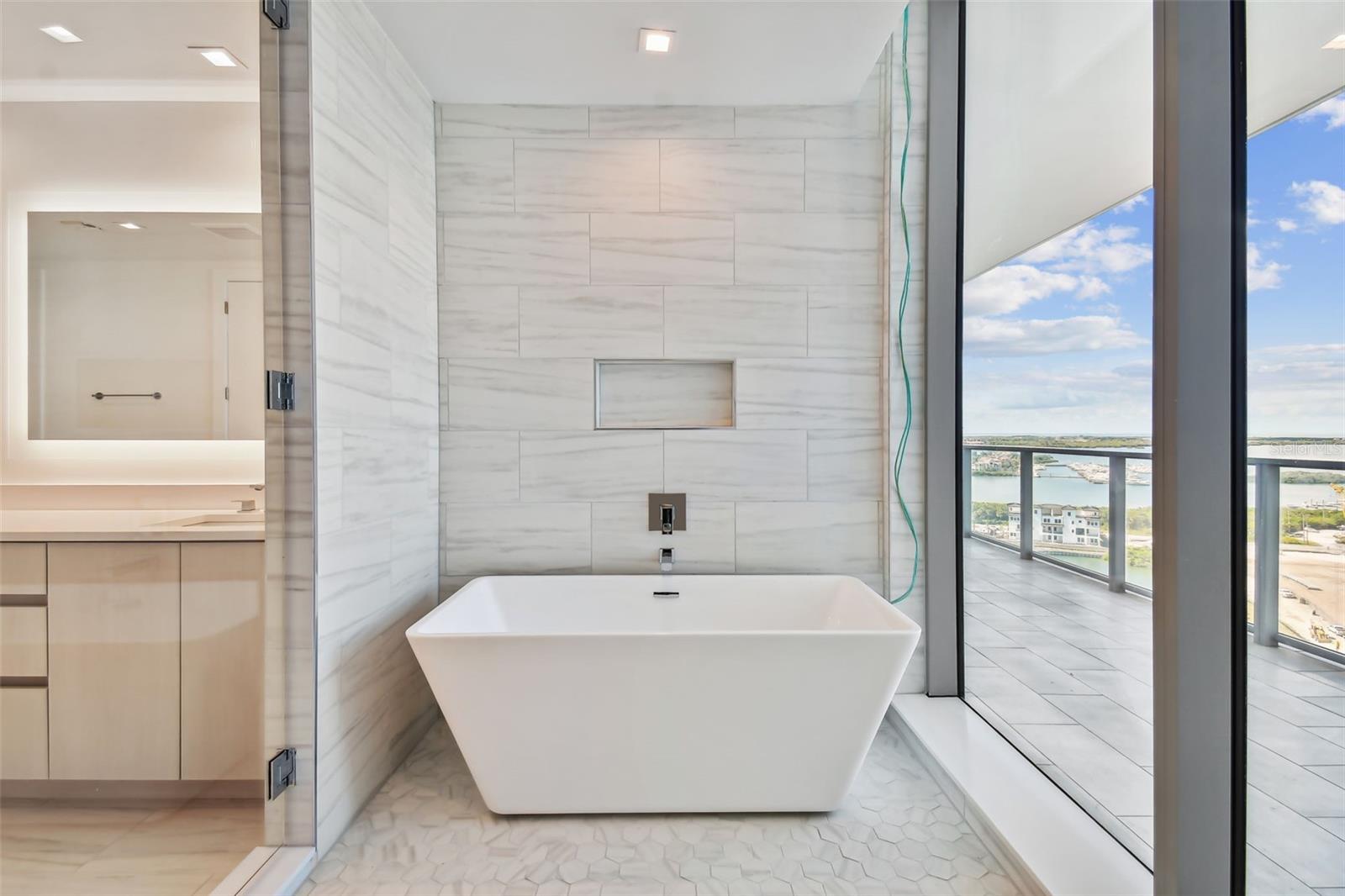 MARINA POINTE EAST A CONDOMINIUM - Residential