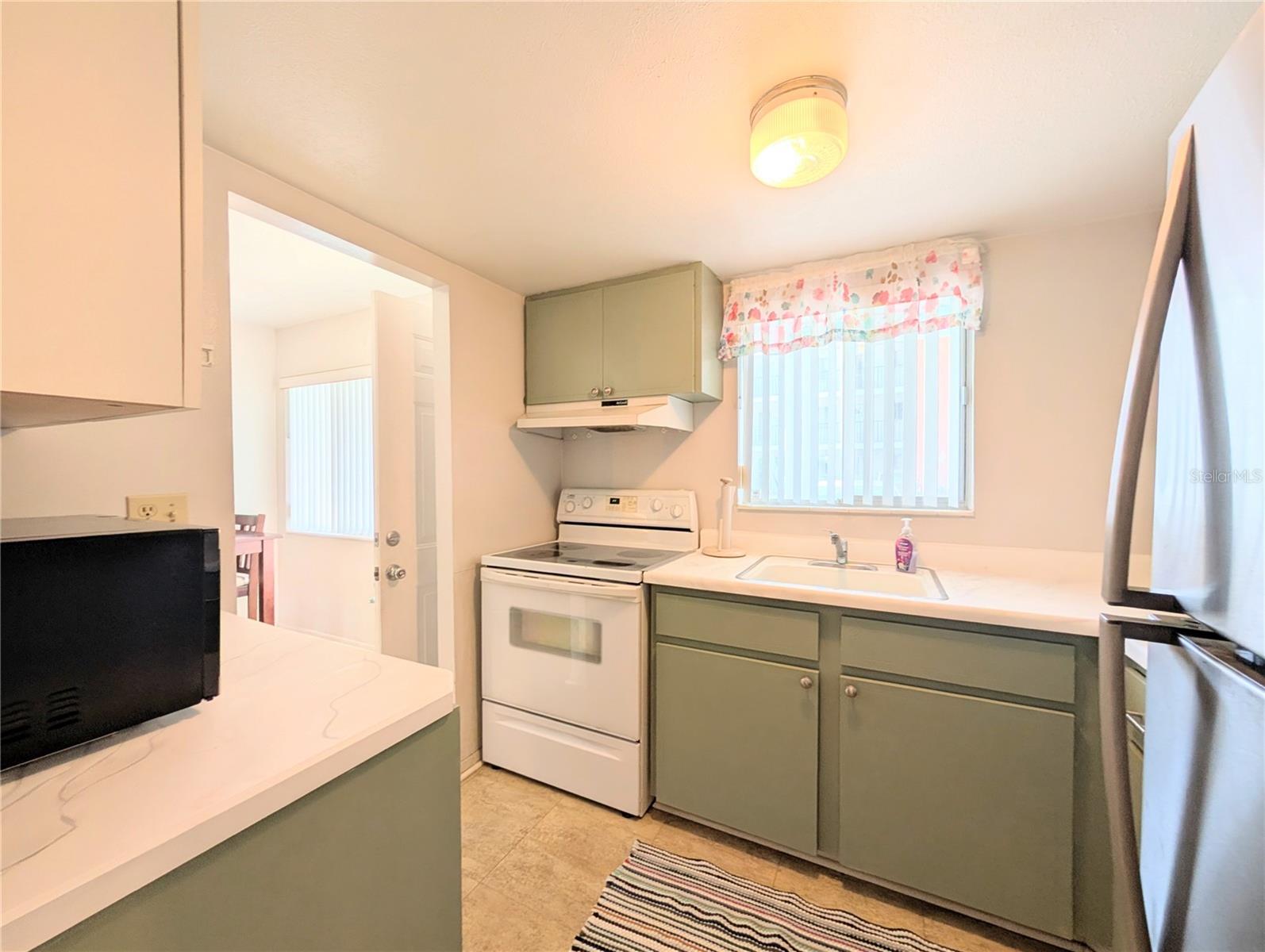 THE FOURTH BAYSHORE - Residential