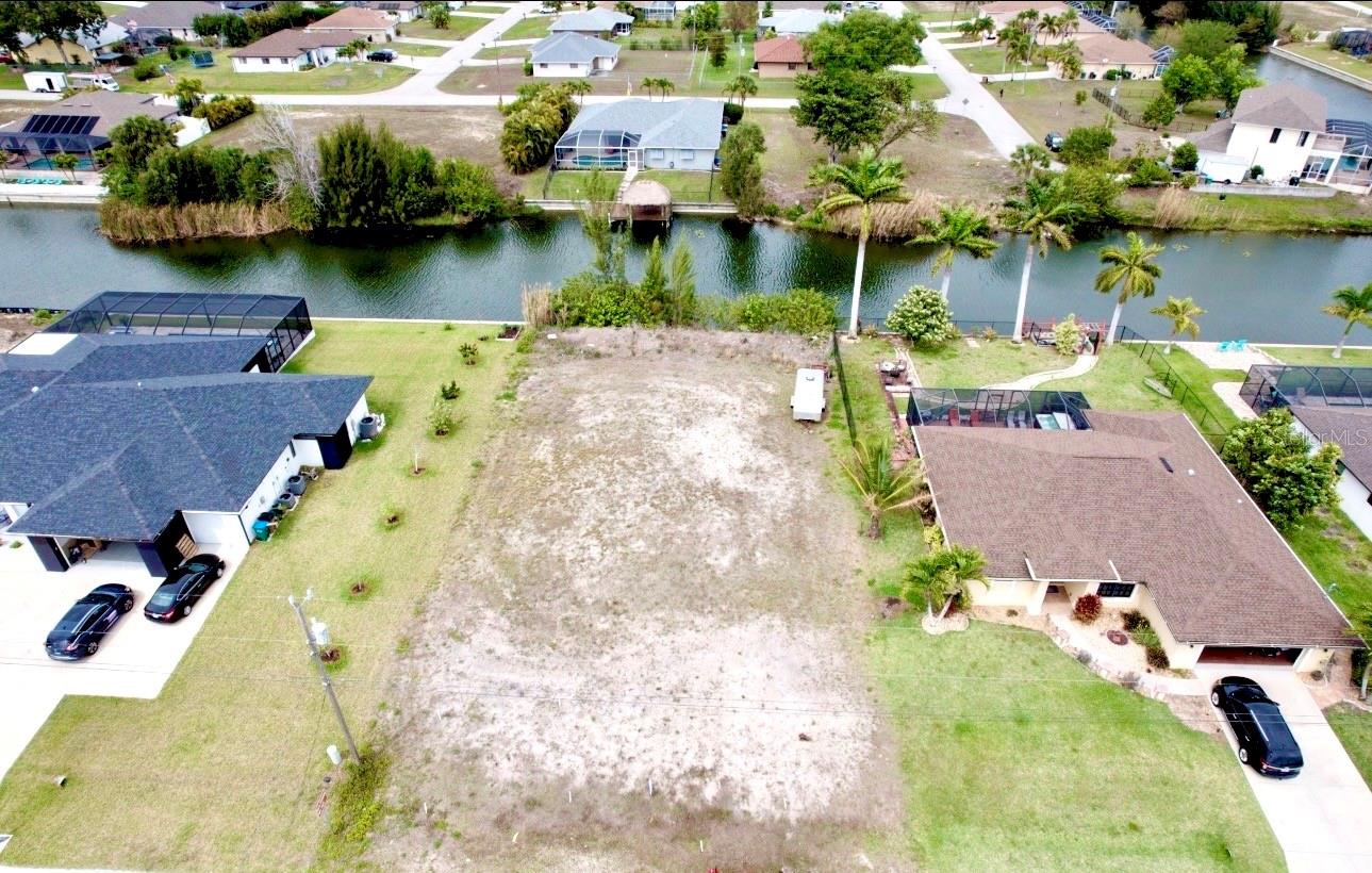 CAPE CORAL - Land