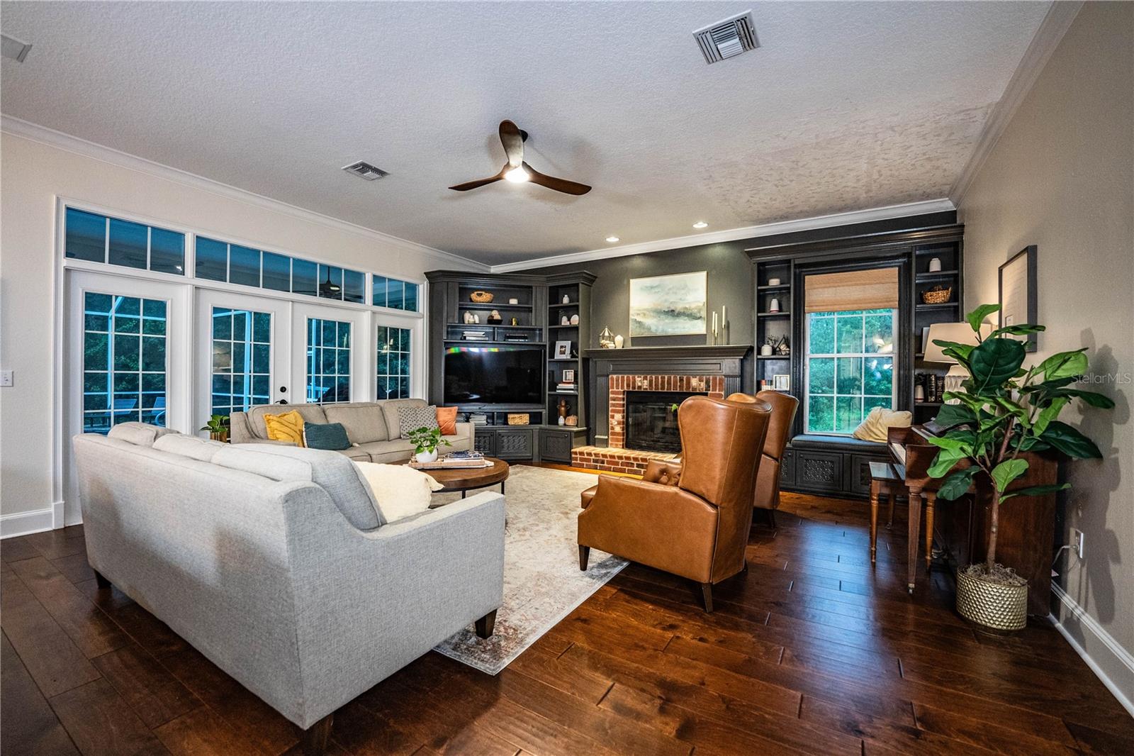 MILLBROOK OAKS - Residential