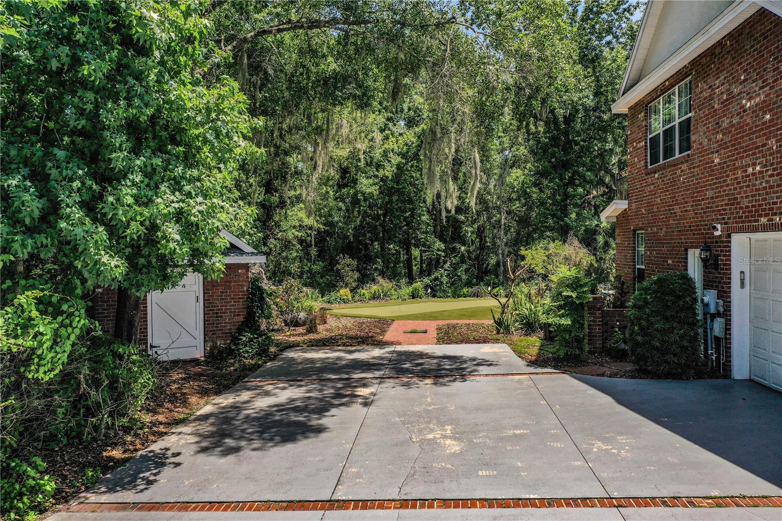 MILLBROOK OAKS - Residential