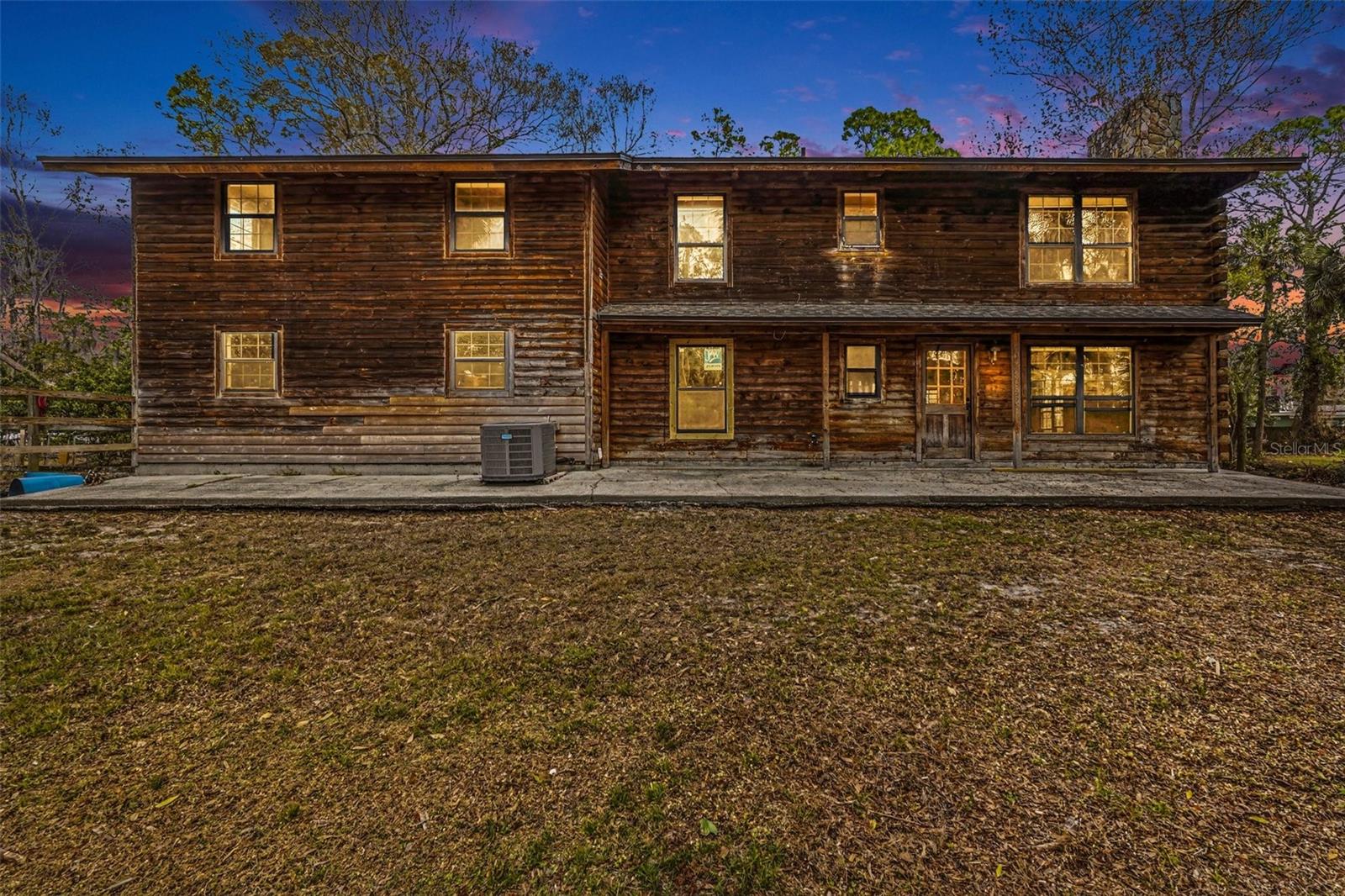 LAKE CREST 01 - Residential