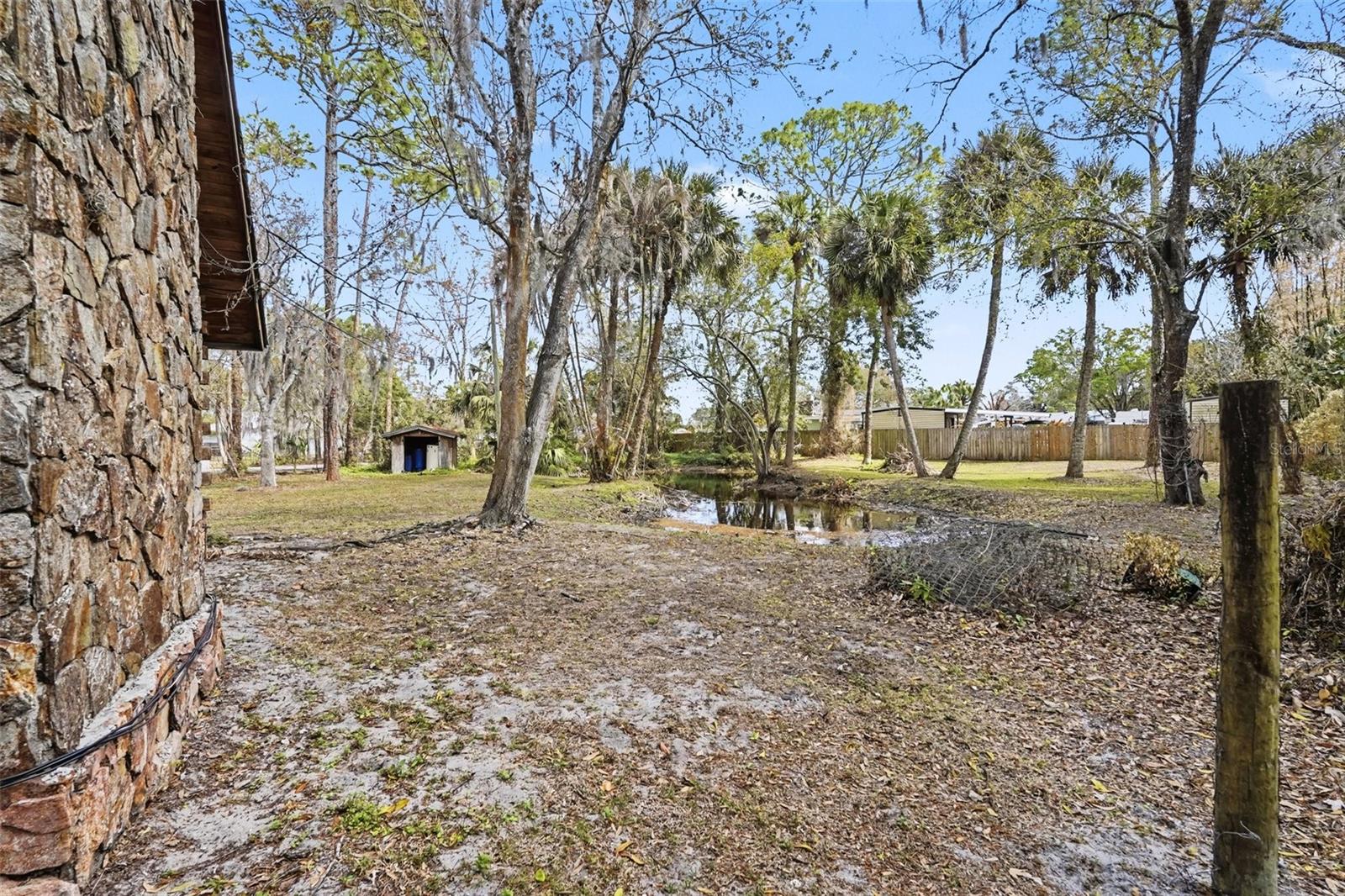 LAKE CREST 01 - Residential