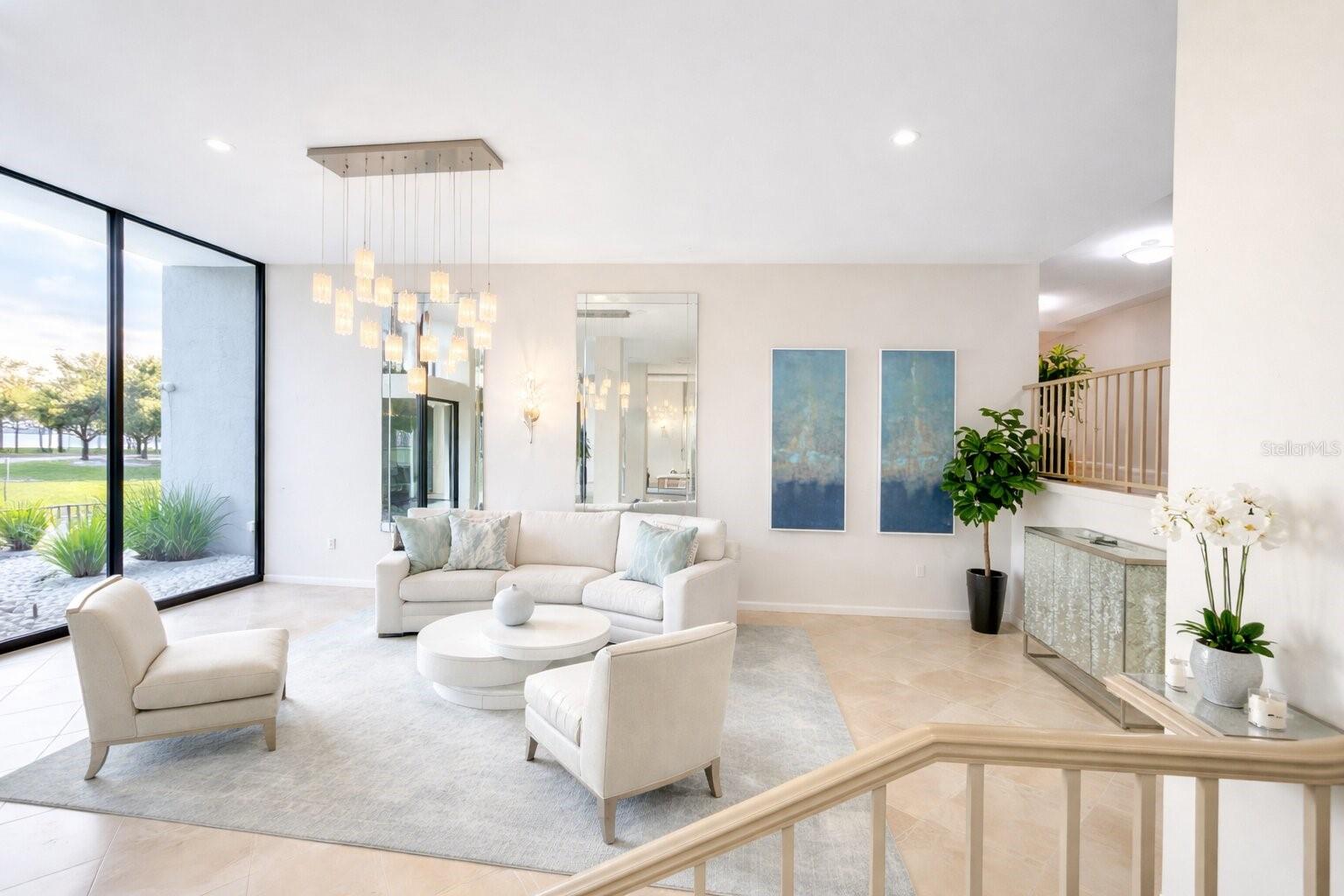 ESSEX HOUSE - Residential