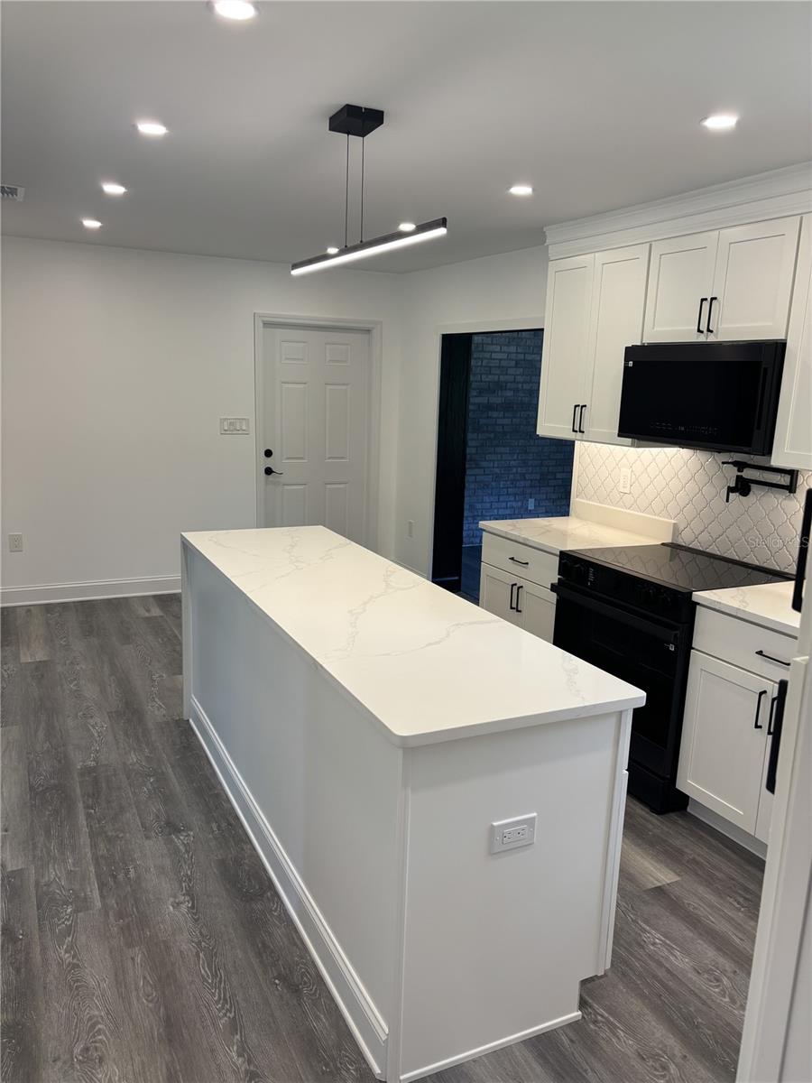 UNPLATTED - Residential