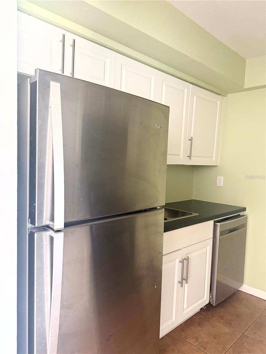 ASHWOOD CONDO - Residential
