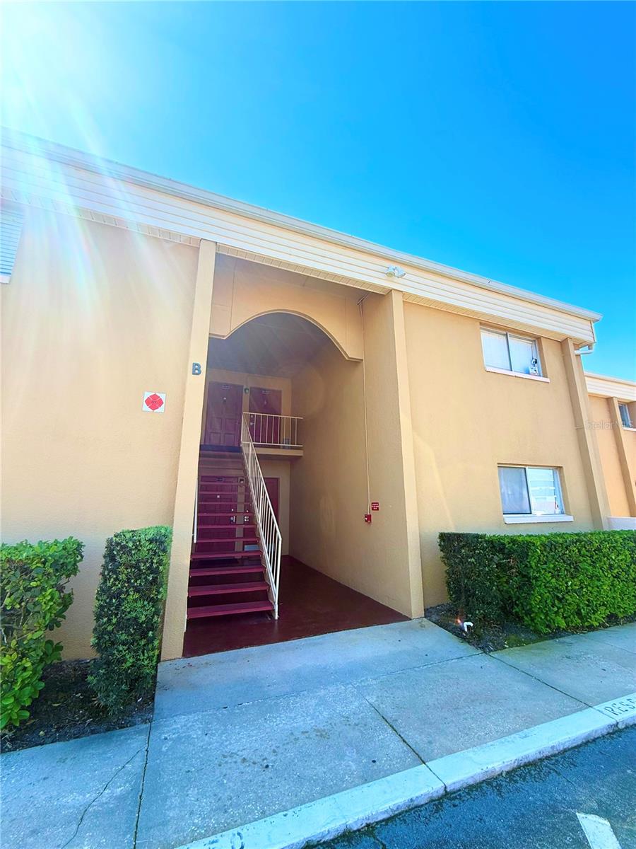 ASHWOOD CONDO - Residential