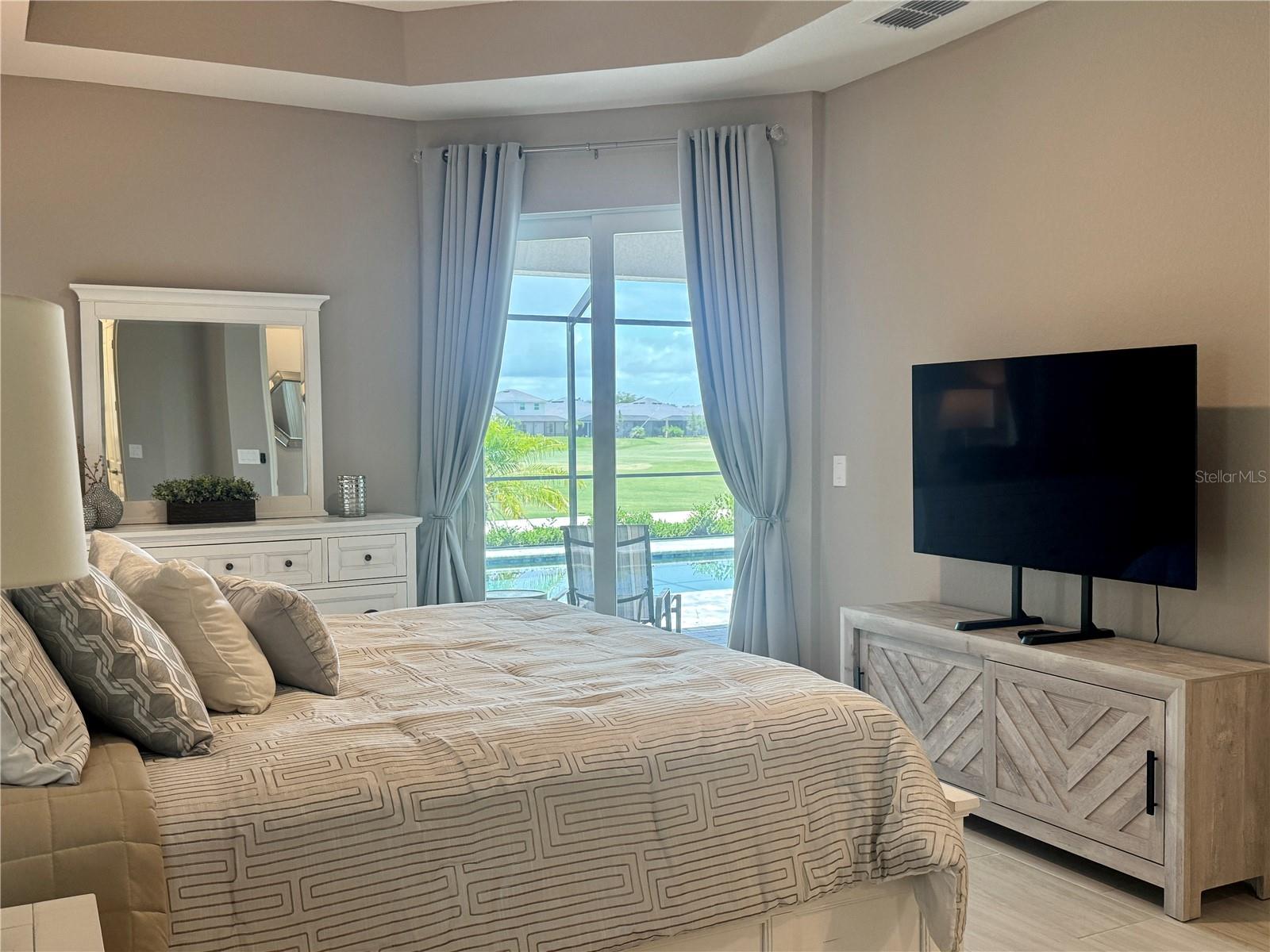 CALUSA COUNTRY CLUB - Residential Lease