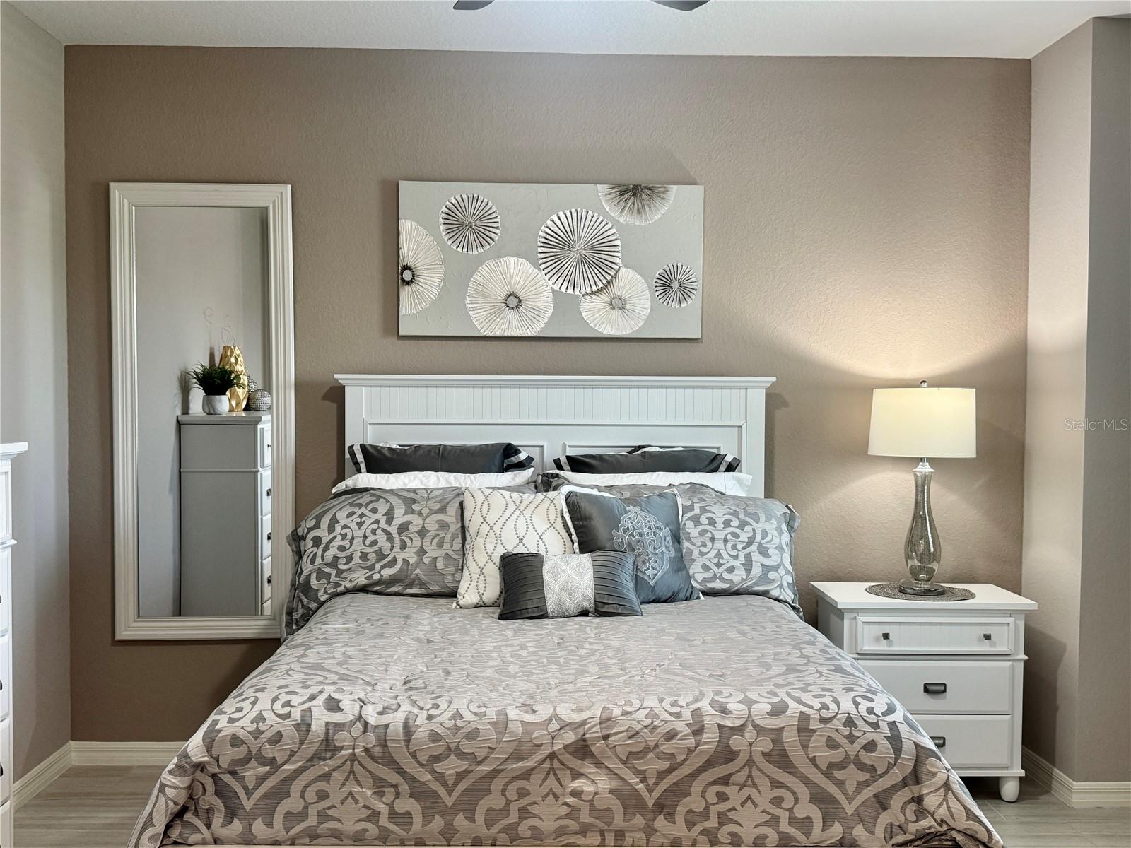 CALUSA COUNTRY CLUB - Residential Lease