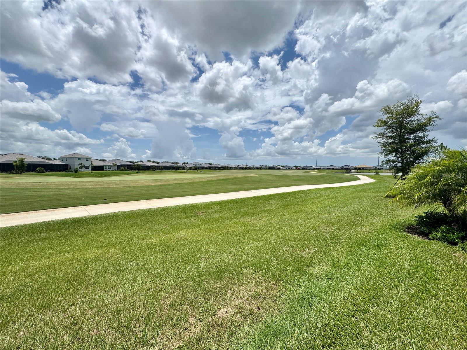 CALUSA COUNTRY CLUB - Residential Lease