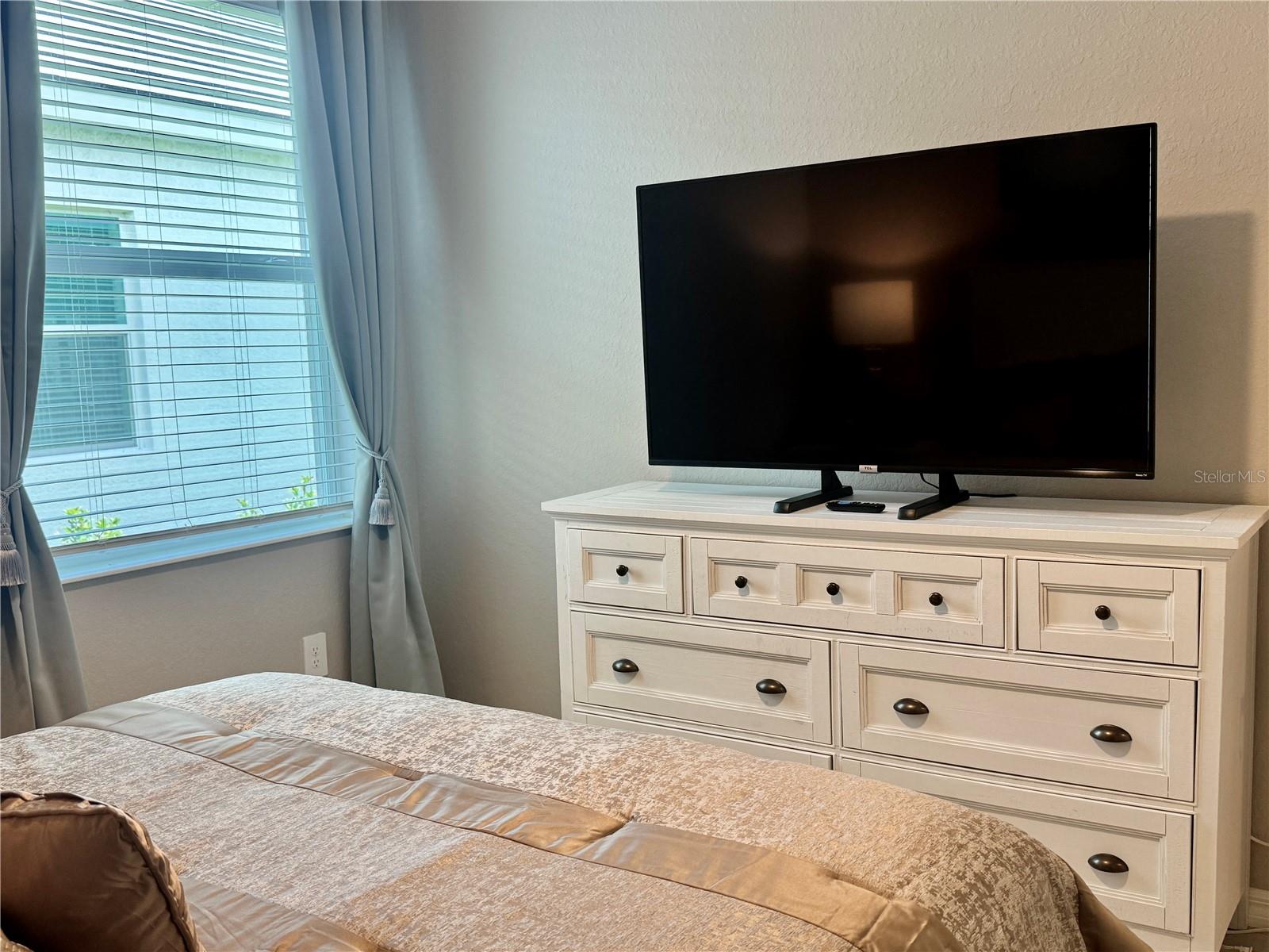 CALUSA COUNTRY CLUB - Residential Lease