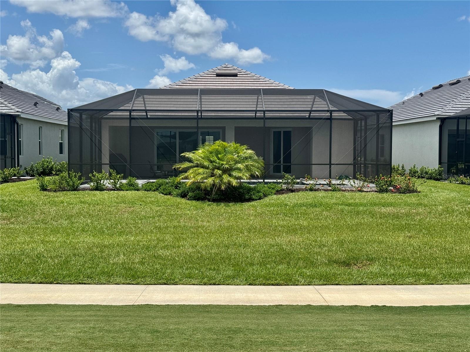 CALUSA COUNTRY CLUB - Residential Lease
