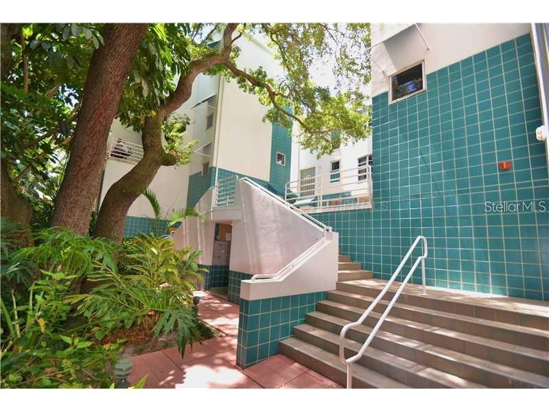 BAYSHORE ON THE BLVD A CO - Residential Lease