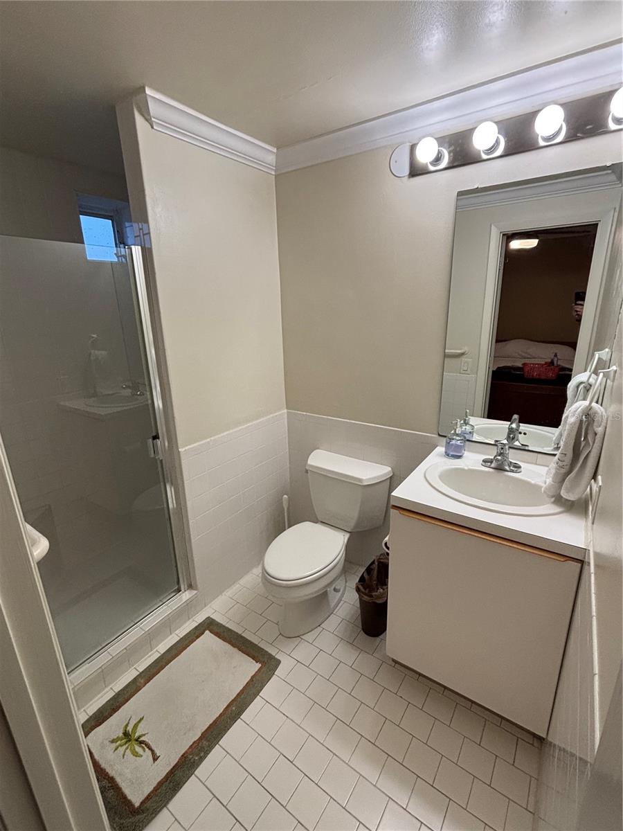 BAYSHORE ON THE BLVD A CO - Residential Lease